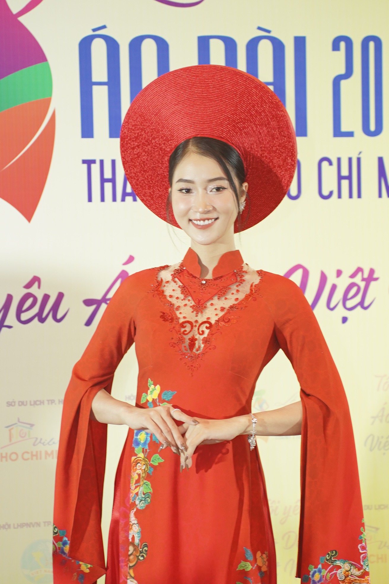 Ciudad Ho Chi Minh: Numerosos eventos especiales en el 10º Festival Ao Dai - Foto 5. TP.HCM: Nhiều sự kiện đặc sắc tại Lễ hội áo dài lần thứ 10 - Ảnh 5.