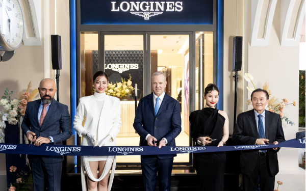 Đồng hồ Longines khai trương phòng trưng bày mới tại trung tâm TP.HCM - Ảnh 1.