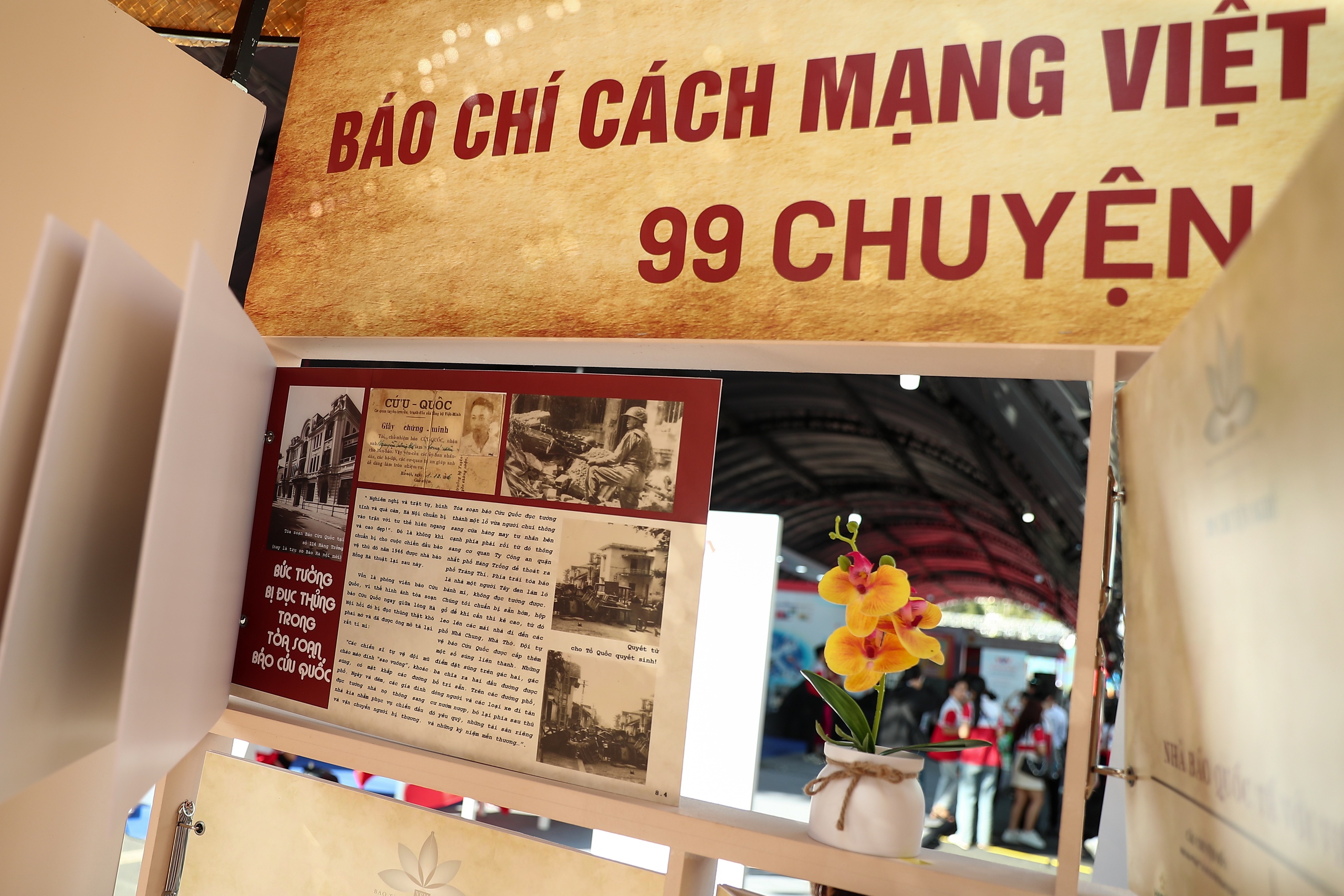 Ấn tượng khu trưng bày Báo chí Cách mạng Việt Nam 1925-2024: 99 chuyện nghề - Ảnh 15.