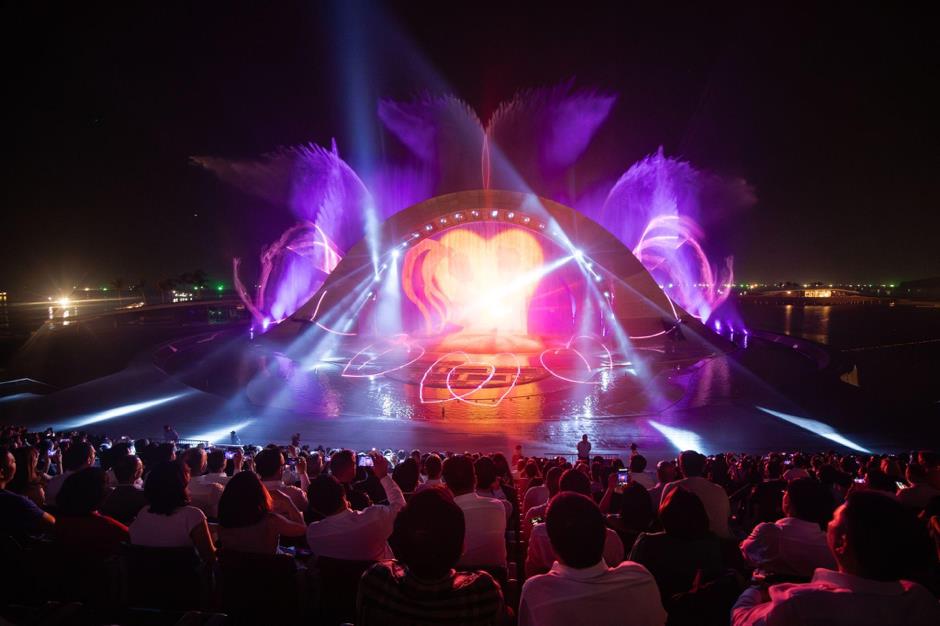 Kiss of the Sea, the must-see show in Phu Quoc - Ảnh 6.