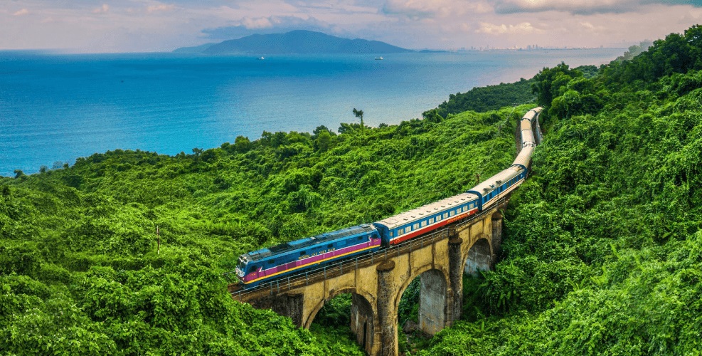 Os turistas em breve poderão desfrutar do trem turístico Hue - Da Nang - Foto 2. Du khách sắp được trải nghiệm đoàn tàu du lịch Huế - Đà Nẵng - Ảnh 2.