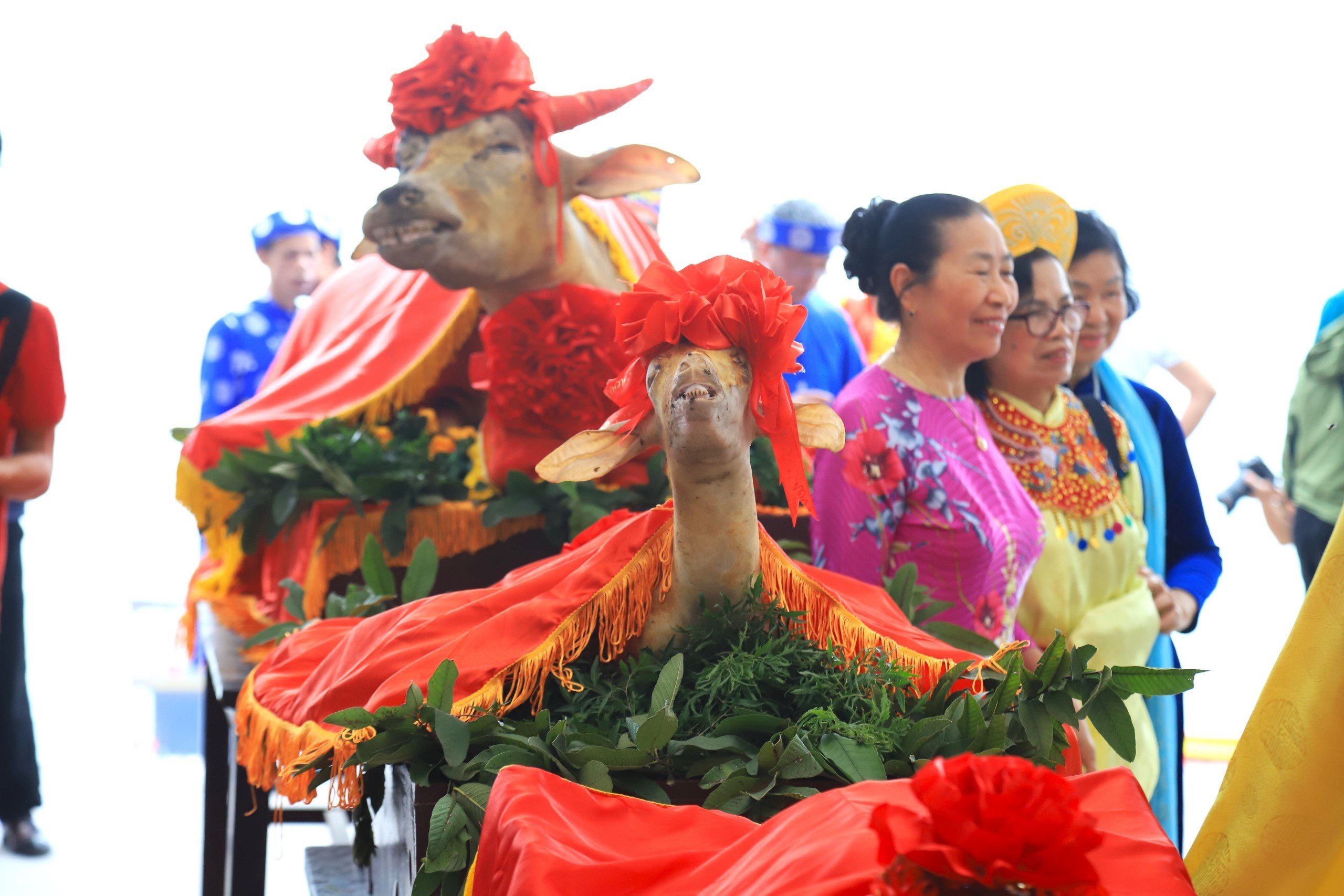 Khám phá nét đẹp độc đáo của lễ hội làng cổ Bát Tràng - Ảnh 7.
