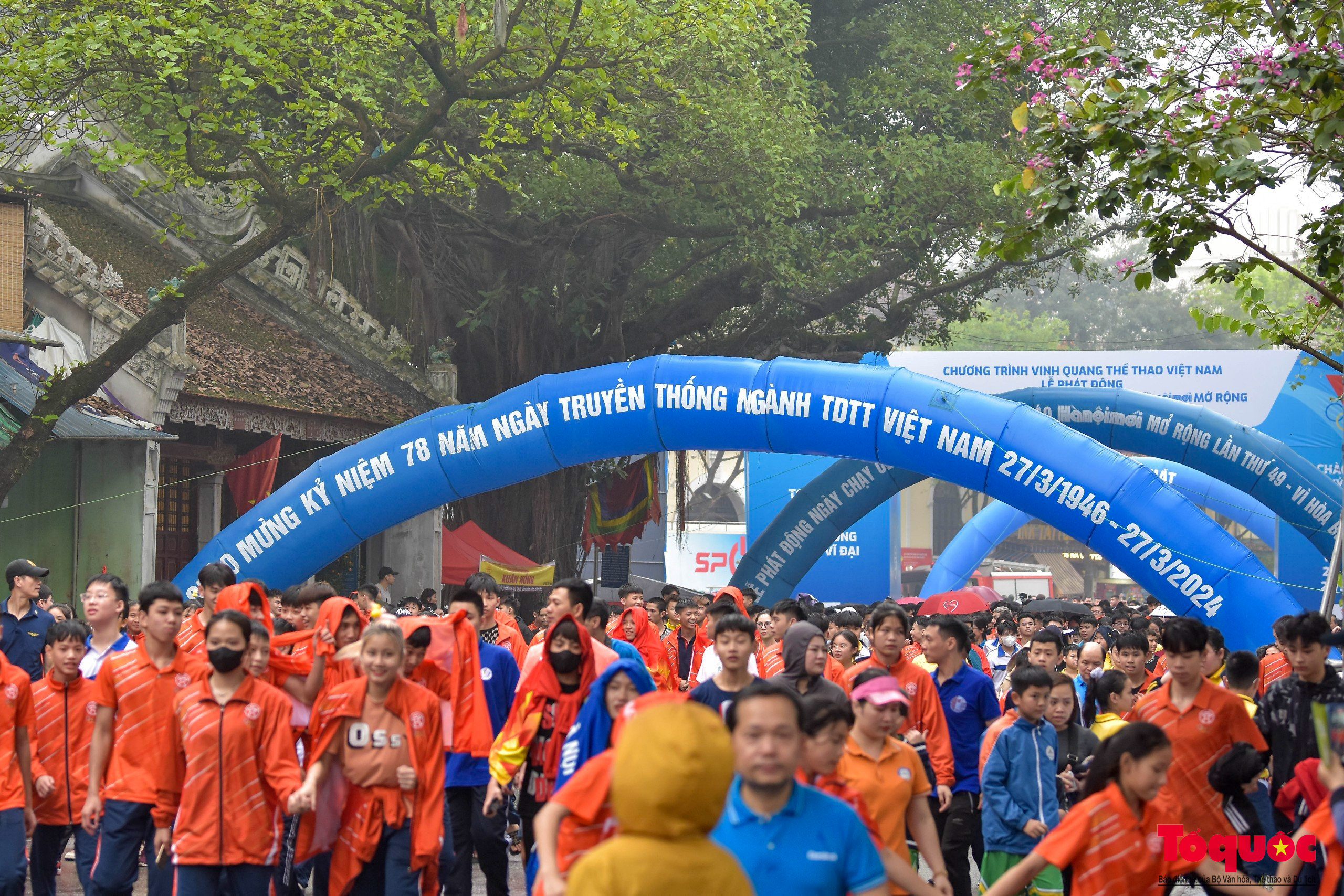 Chùm ảnh: Sôi động chương trình “Vinh quang Thể thao Việt Nam”, phát động Giải chạy Báo Hànộimới mở rộng - Ảnh 18.