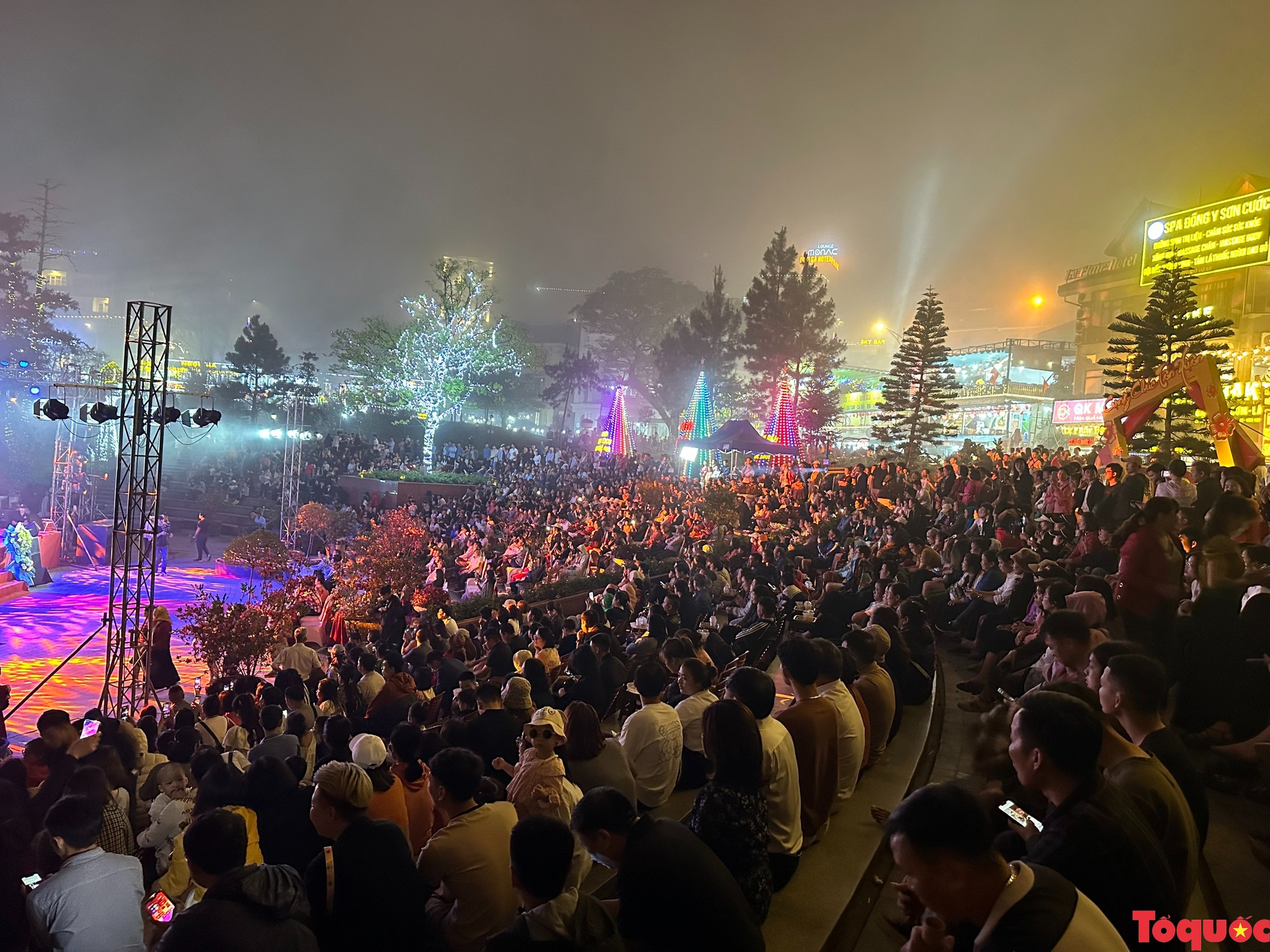 ຫວຽດນາມ ເປີດງານບຸນທ່ອງທ່ຽວລະດູຮ້ອນ Vinh Phuc 2024 - ຮູບພາບ 3. Vĩnh Phúc khai mạc Lễ hội Du lịch chào hè Vĩnh Phúc năm 2024 - Ảnh 3.