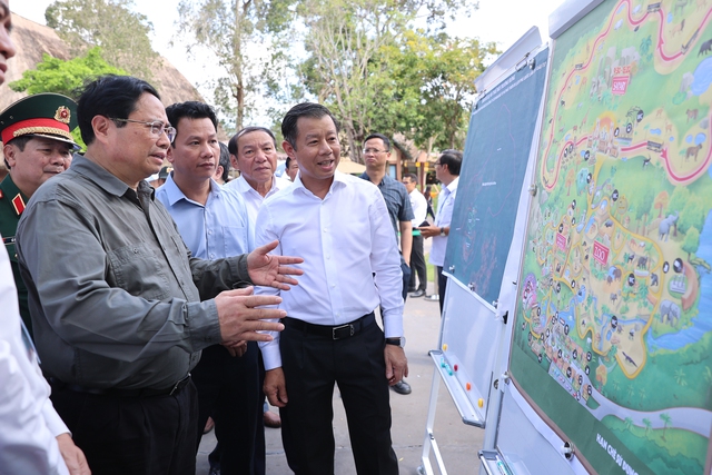 Thủ tướng khảo sát, chỉ đạo giải quyết các vấn đề cấp bách tại Phú Quốc - Ảnh 3.