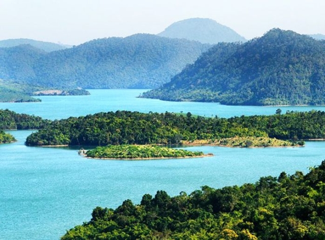 Du lịch Việt Nam năm 2024: Khám phá thiên nhiên qua các sáng kiến dựa vào cộng đồng - Ảnh 1.