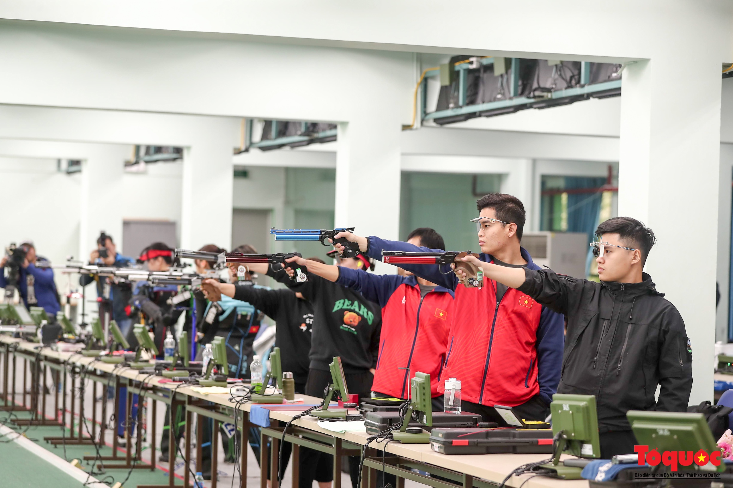 Tuyển Bắn súng Việt Nam kỳ vọng viết tiếp &quot;lịch sử&quot; tại Olympic Paris 2024 - Ảnh 1.