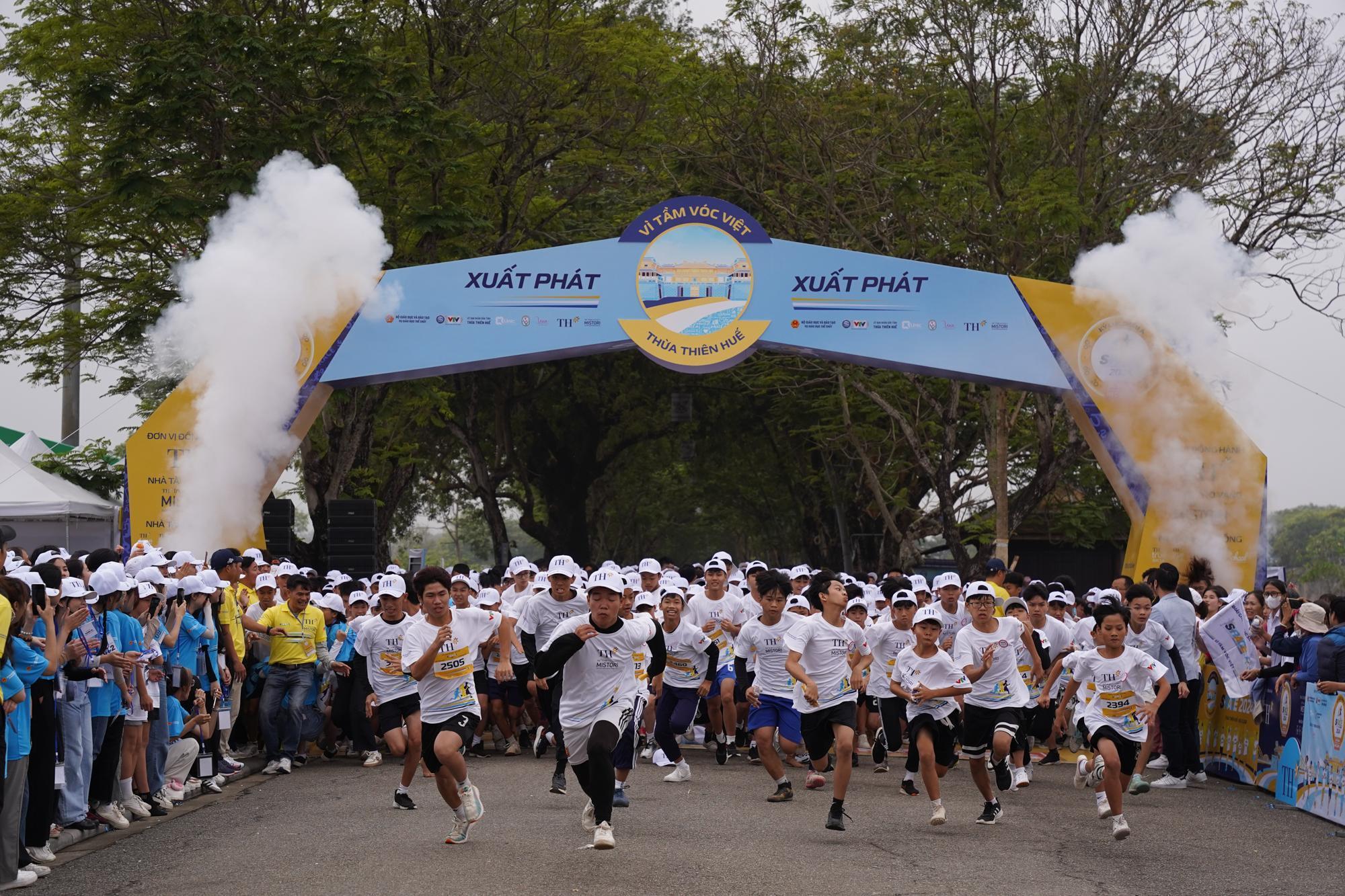 S-Race Thừa Thiên Huế 2024: Xứng tầm Giải chạy học đường lớn bậc nhất châu Á - Ảnh 1.