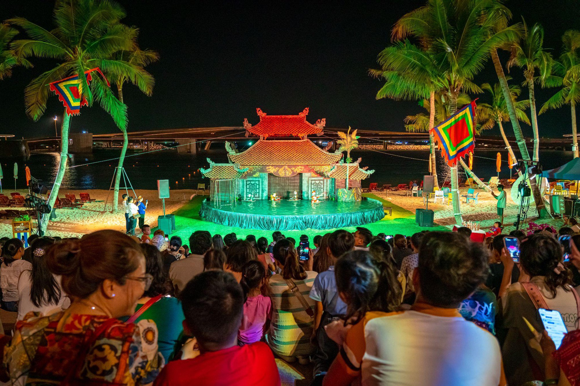 Công nghiệp văn hóa nâng tầm du lịch Việt: Nhìn từ hình mẫu Phú Quốc - Ảnh 4.