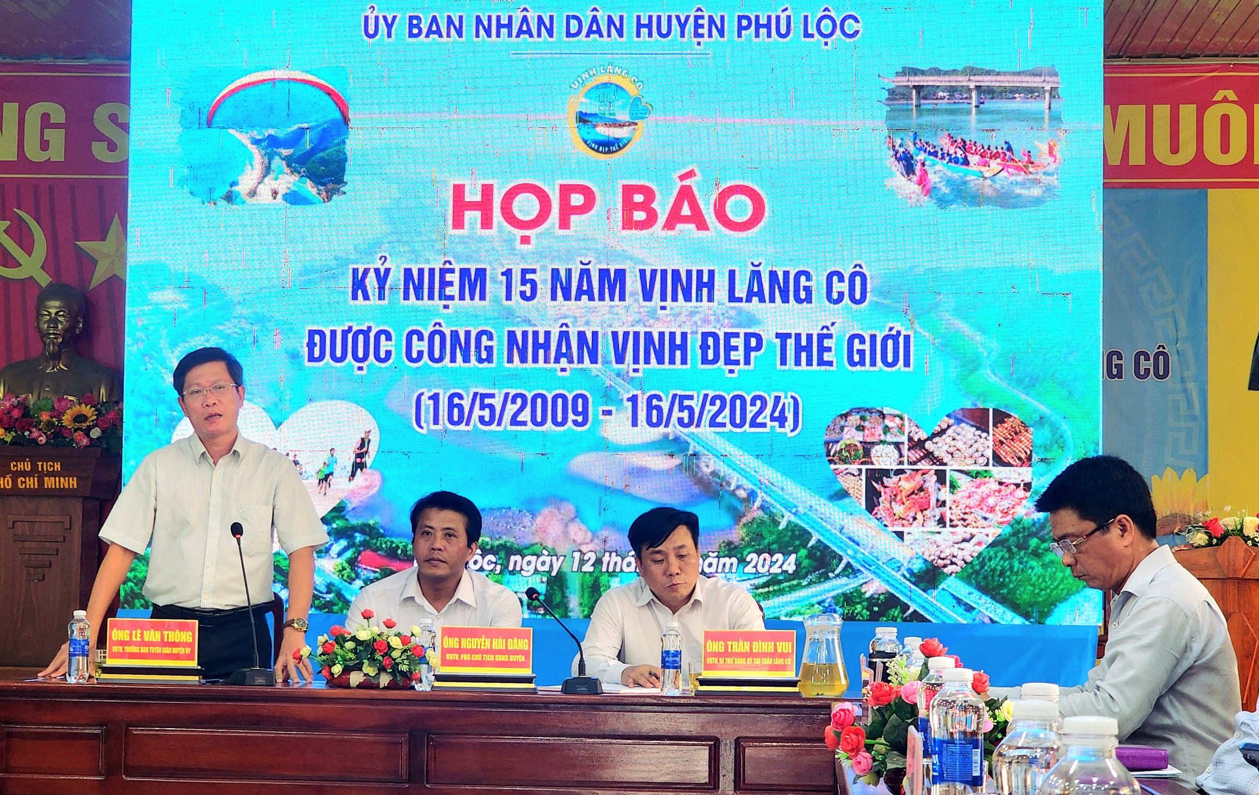 Mengorganisir banyak kegiatan budaya dan olahraga untuk merayakan Lang Co yang dihormati sebagai teluk terindah di dunia - Foto 2. Tổ chức nhiều hoạt động văn hóa, thể thao dịp kỷ niệm Lăng Cô được vinh danh vịnh đẹp thế giới - Ảnh 2.