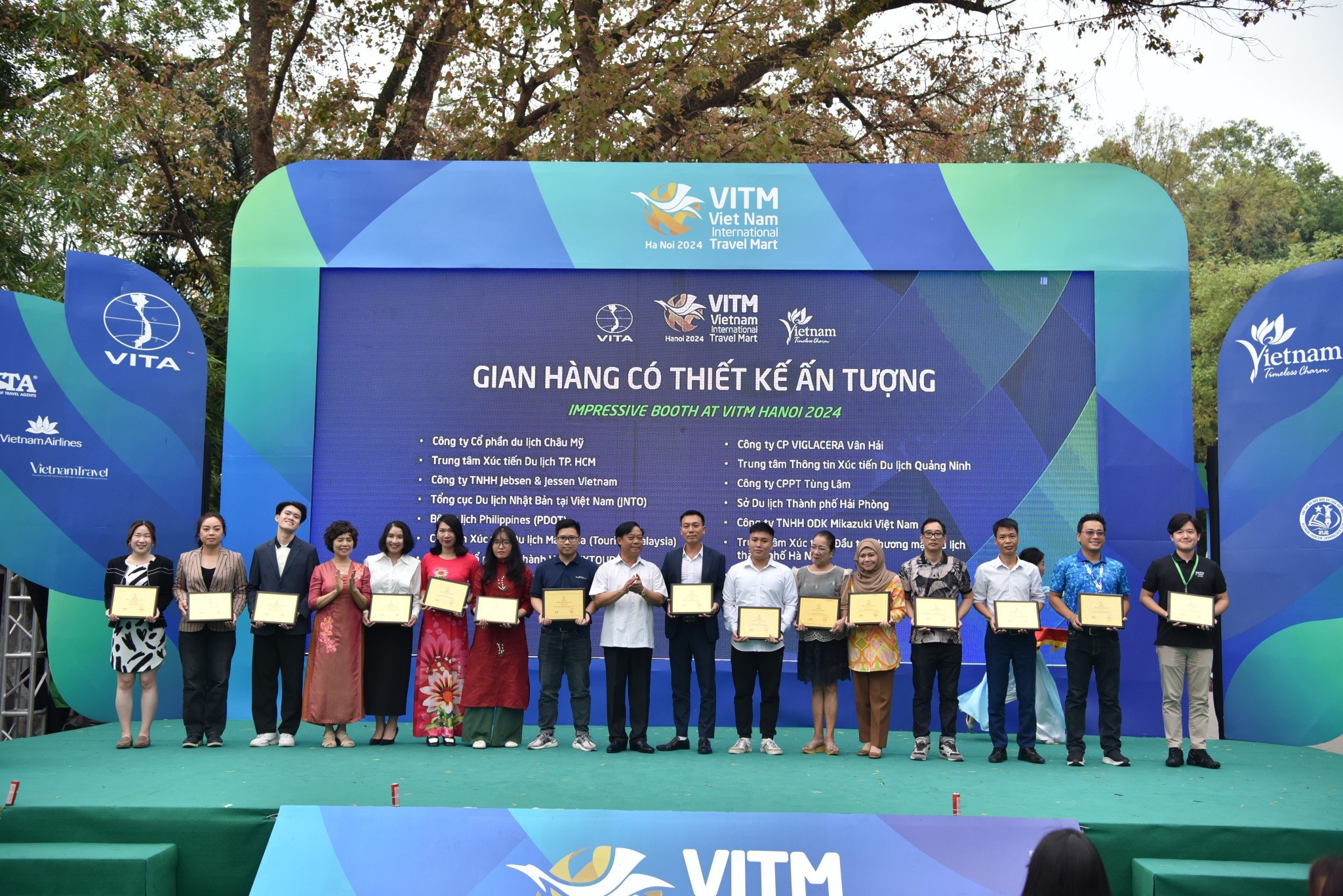 Bế mạc VITM Hà Nội 2024: Doanh nghiệp du lịch bội thu hàng chục tỷ đồng - Ảnh 3. Bế mạc VITM Hà Nội 2024: Doanh nghiệp du lịch bội thu hàng chục tỷ đồng - Ảnh 3.