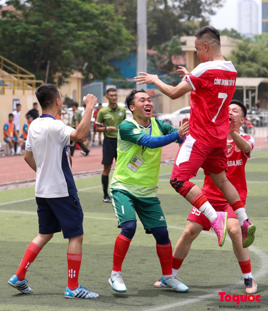 Khai mạc vòng chung kết giải bóng đá Tuổi trẻ công an Thủ đô - Ảnh 9.