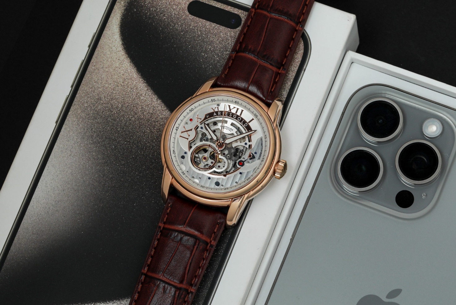 Dành tặng iPhone cho khách hàng và giảm đến 40% khi mua đồng hồ tại Đăng Quang Watch - Ảnh 3.