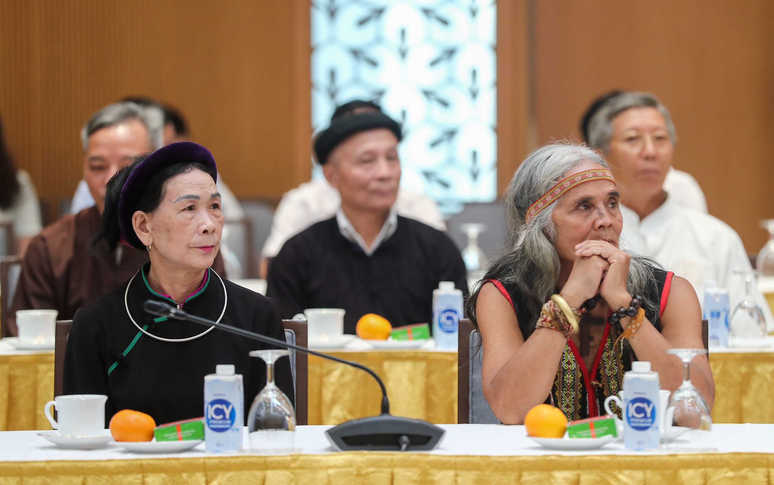 Thủ tướng Phạm Minh Chính gặp mặt các già làng, trưởng bản, nghệ nhân, người có uy tín - Ảnh 6.