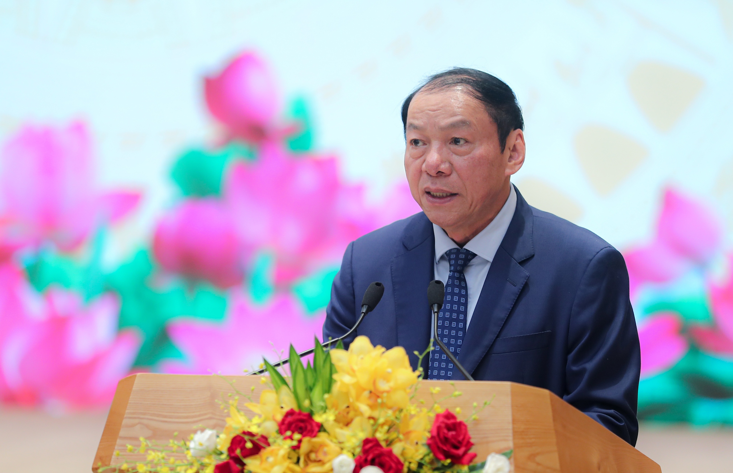 Thủ tướng Phạm Minh Chính gặp mặt các già làng, trưởng bản, nghệ nhân, người có uy tín - Ảnh 5.