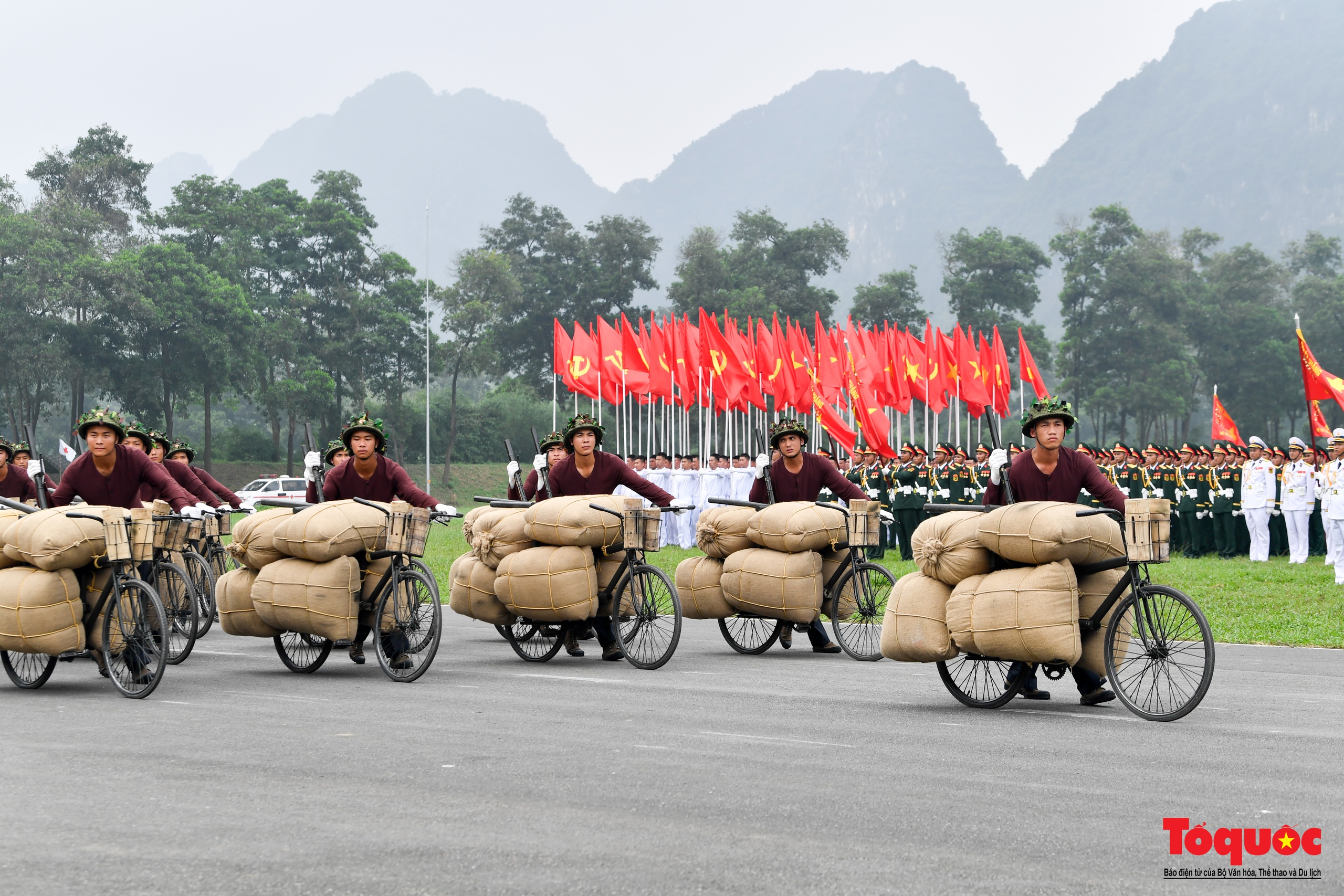 Tái hiện "binh chủng" xe đạp thồ Điện Biên Phủ huyền thoại - Ảnh 10.