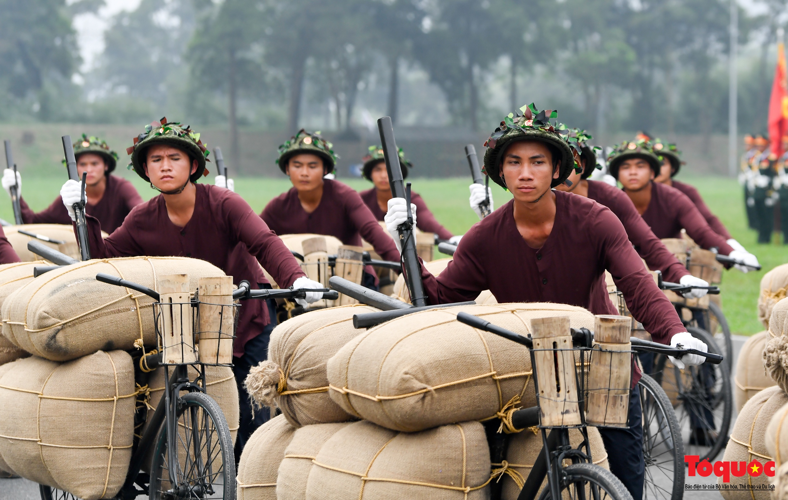Tái hiện "binh chủng" xe đạp thồ Điện Biên Phủ huyền thoại - Ảnh 7.