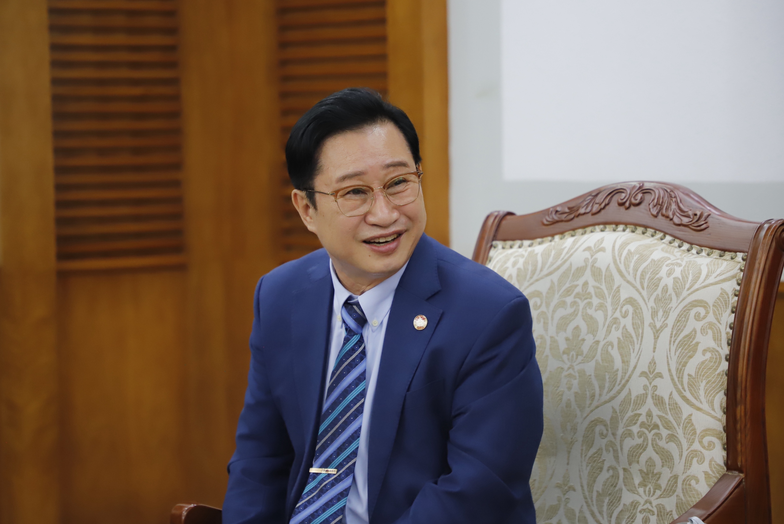 Thứ trưởng Hồ An Phong gặp mặt Đại sứ Du lịch Việt Nam tại Hàn Quốc Lý Xương Căn - Ảnh 2.