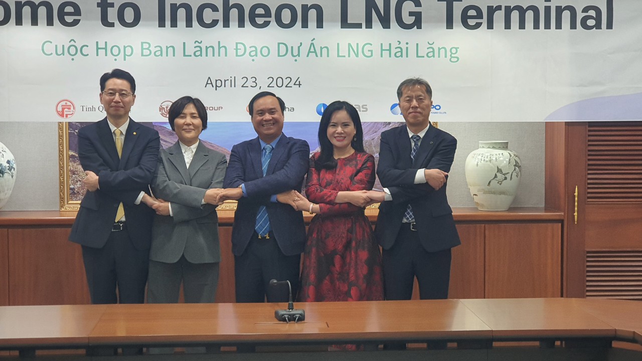 Tỉnh Quảng Trị và T&T Group hợp tác chuyển đổi năng lượng - tăng trưởng xanh với Tập đoàn SK (Hàn Quốc) - Ảnh 2.
