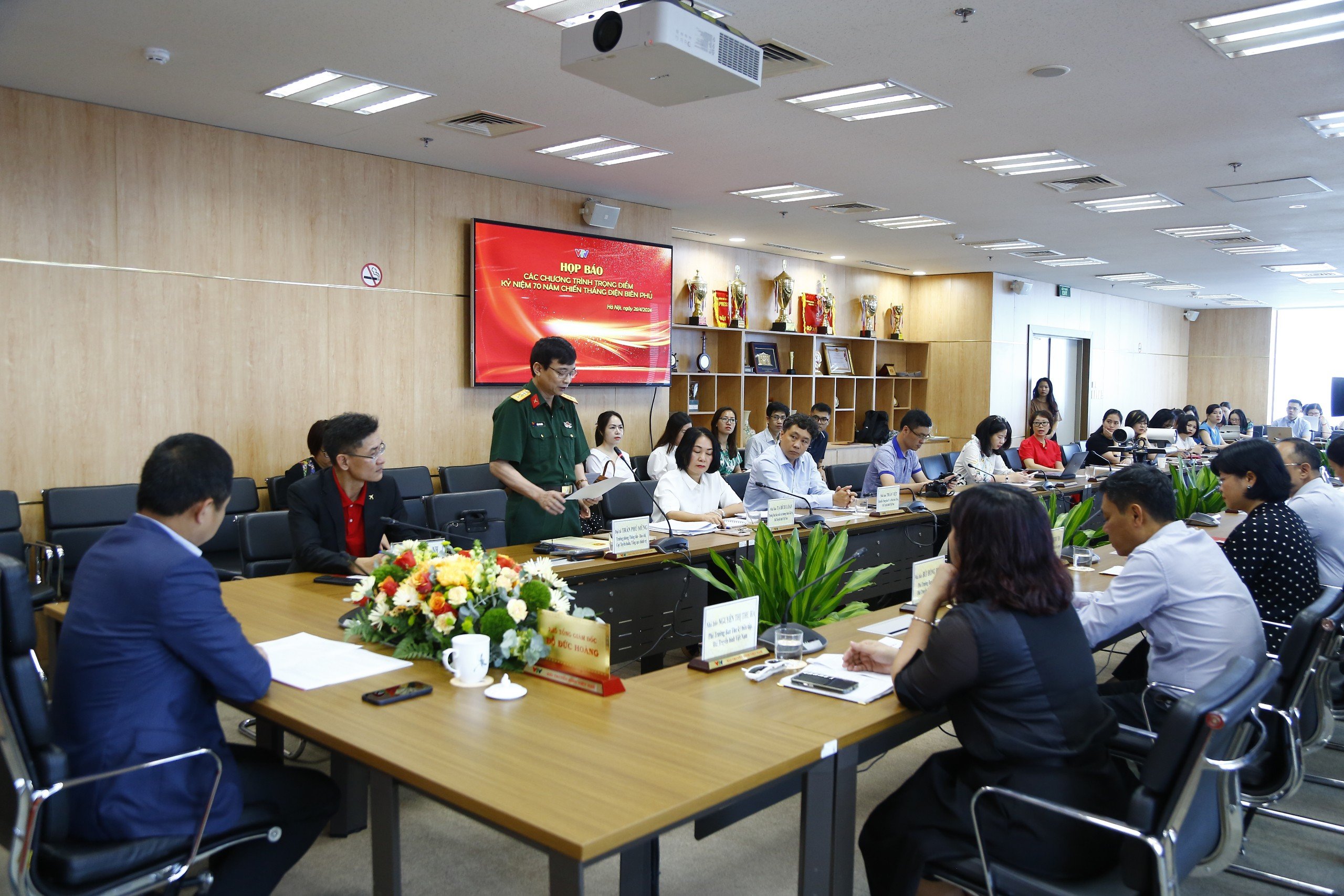 Speciální pořad na VTV k 70. výročí vítězství v Dien Bien Phu - Foto 2. Chuỗi chương trình đặc biệt trên VTV kỷ niệm 70 năm Chiến thắng Điện Biên Phủ - Ảnh 2.