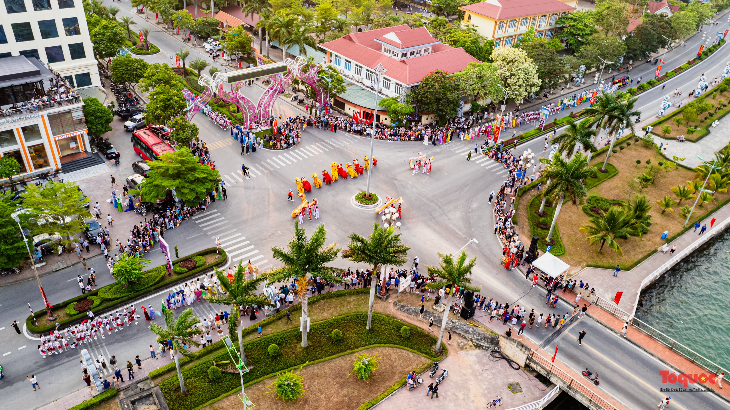 Quảng Bình: Đa sắc màu văn hóa ở lễ hội đường phố - Ảnh 9.