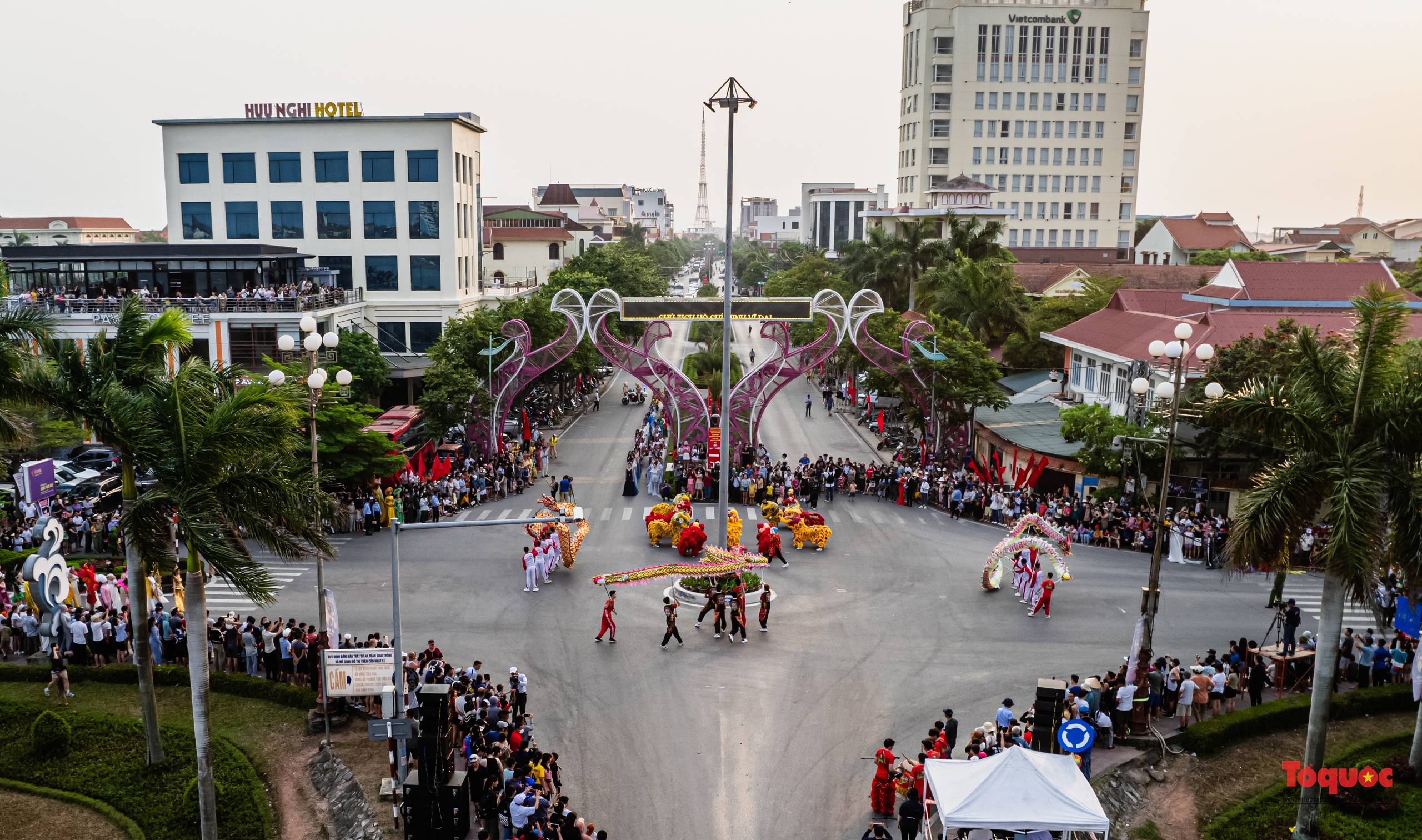 Quảng Bình: Đa sắc màu văn hóa ở lễ hội đường phố - Ảnh 10.