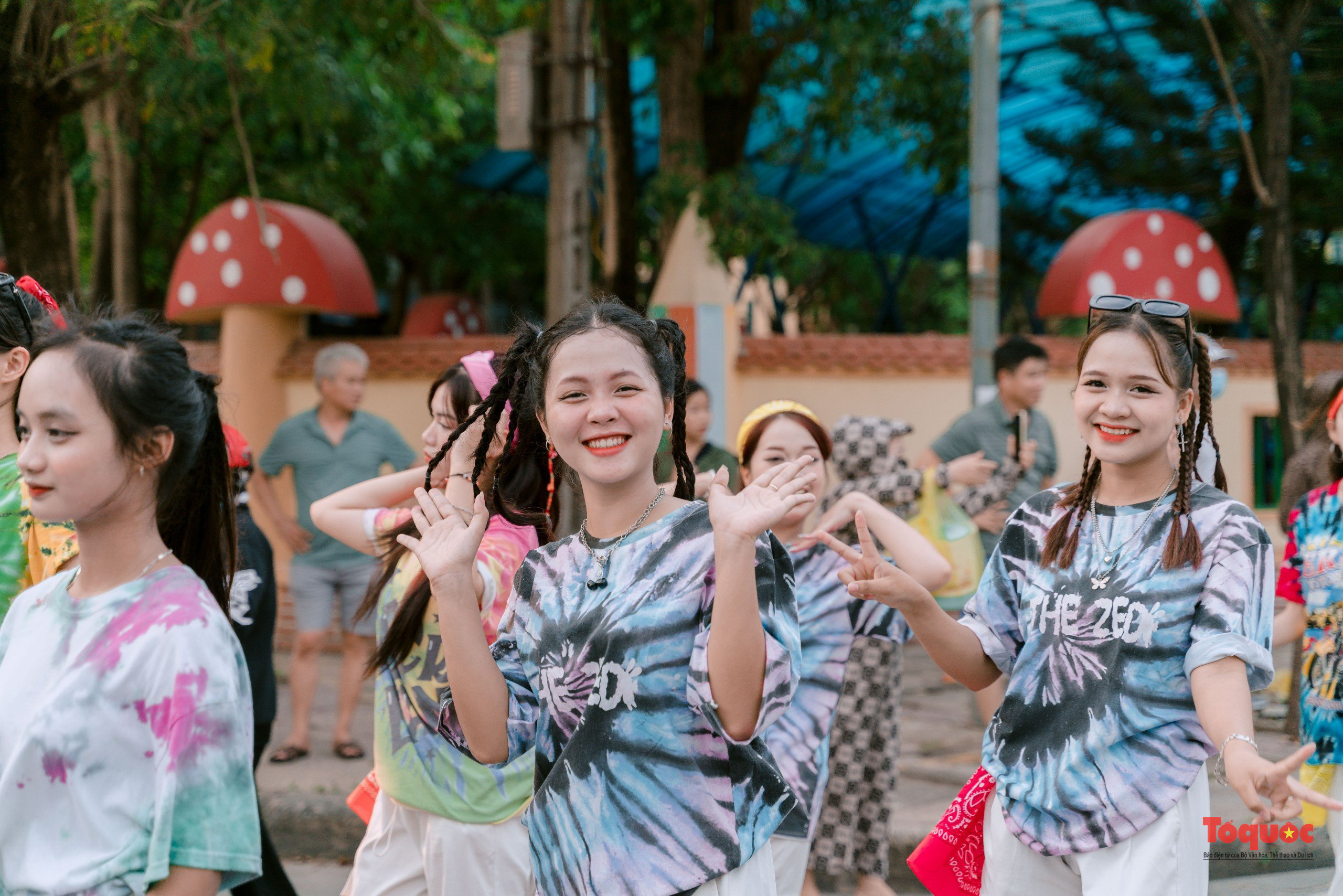Quảng Bình: Đa sắc màu văn hóa ở lễ hội đường phố - Ảnh 6.