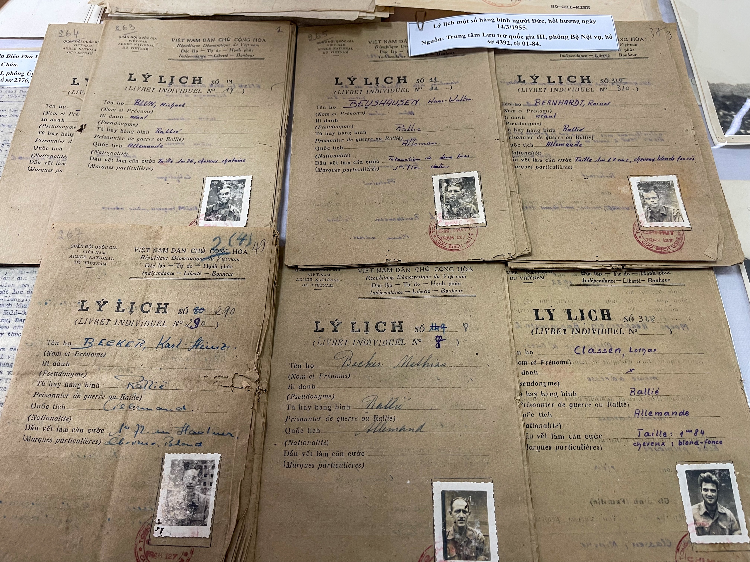 Upptäck värdefulla dokument om Dien Bien Phu-kampanjen - Foto 6. Khám phá những tài liệu quý về Chiến dịch Điện Biên Phủ - Ảnh 6.