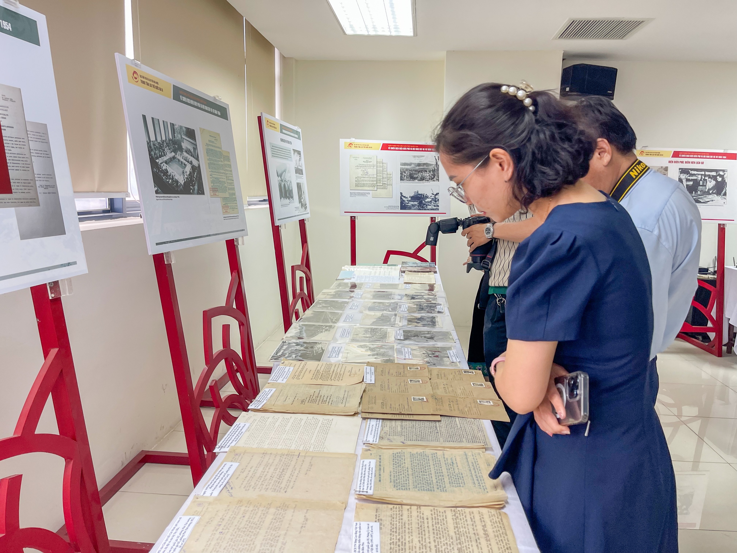 Upptäck värdefulla dokument om Dien Bien Phu-kampanjen - Foto 8. Khám phá những tài liệu quý về Chiến dịch Điện Biên Phủ - Ảnh 8.