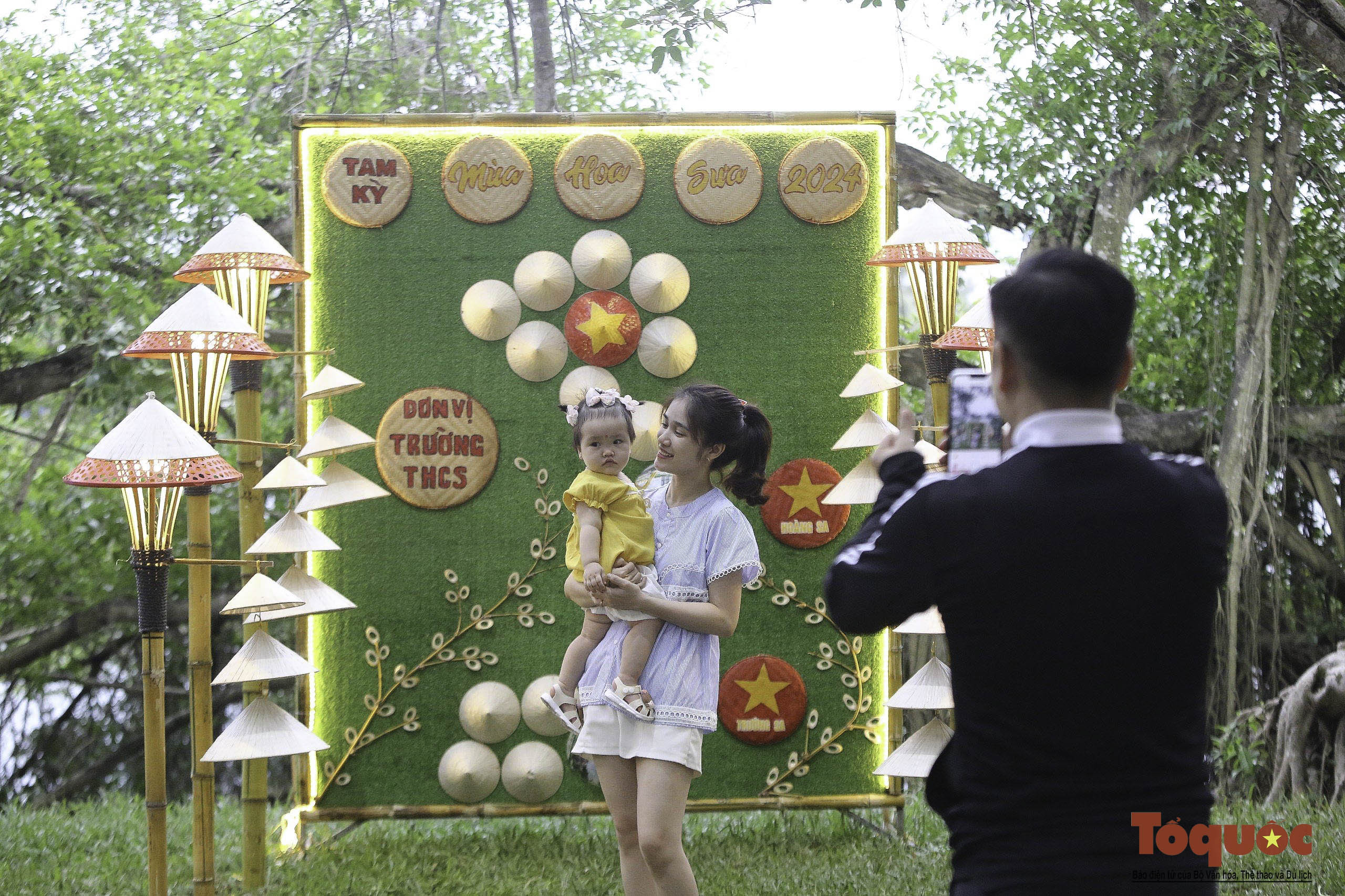 Hình ảnh quần thể 9 cây giáng hương ấn trăm tuổi ở Quảng Nam vừa được công nhận Cây Di sản - Ảnh 13.