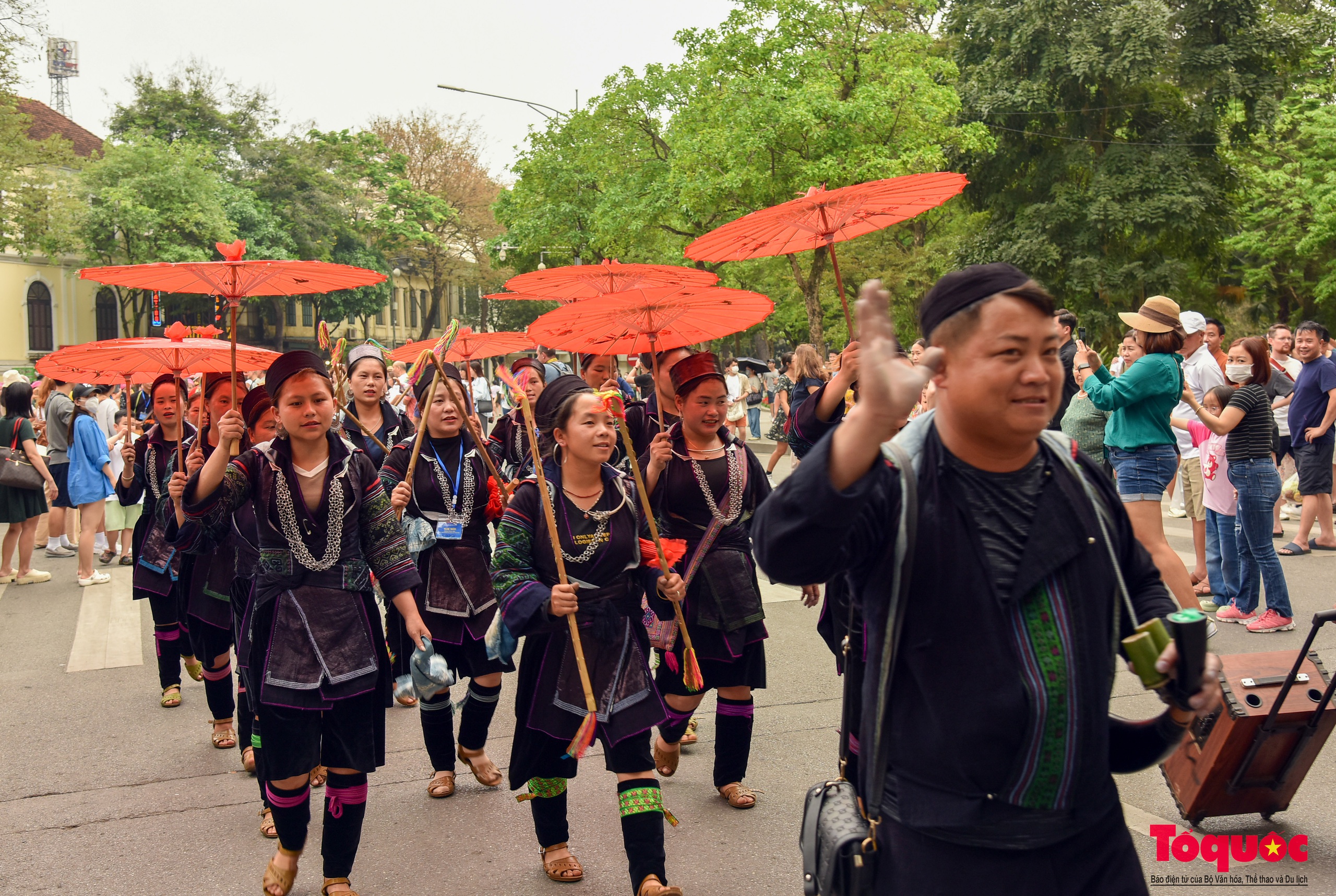 Du khách quốc tế thích thú trải nghiệm Ngày hội Sa Pa tại Hà Nội - Ảnh 9.