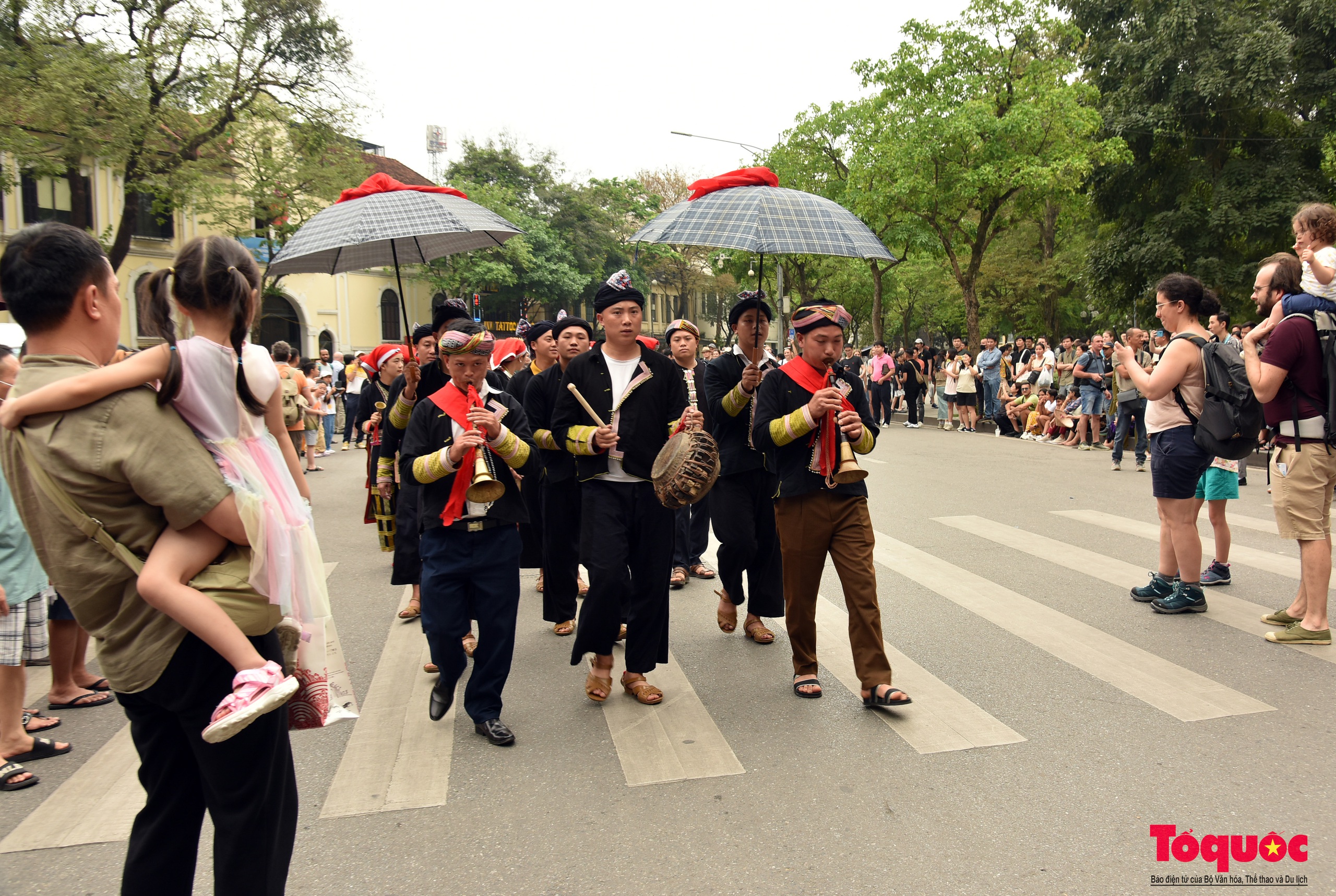 Du khách quốc tế thích thú trải nghiệm Ngày hội Sa Pa tại Hà Nội - Ảnh 7.