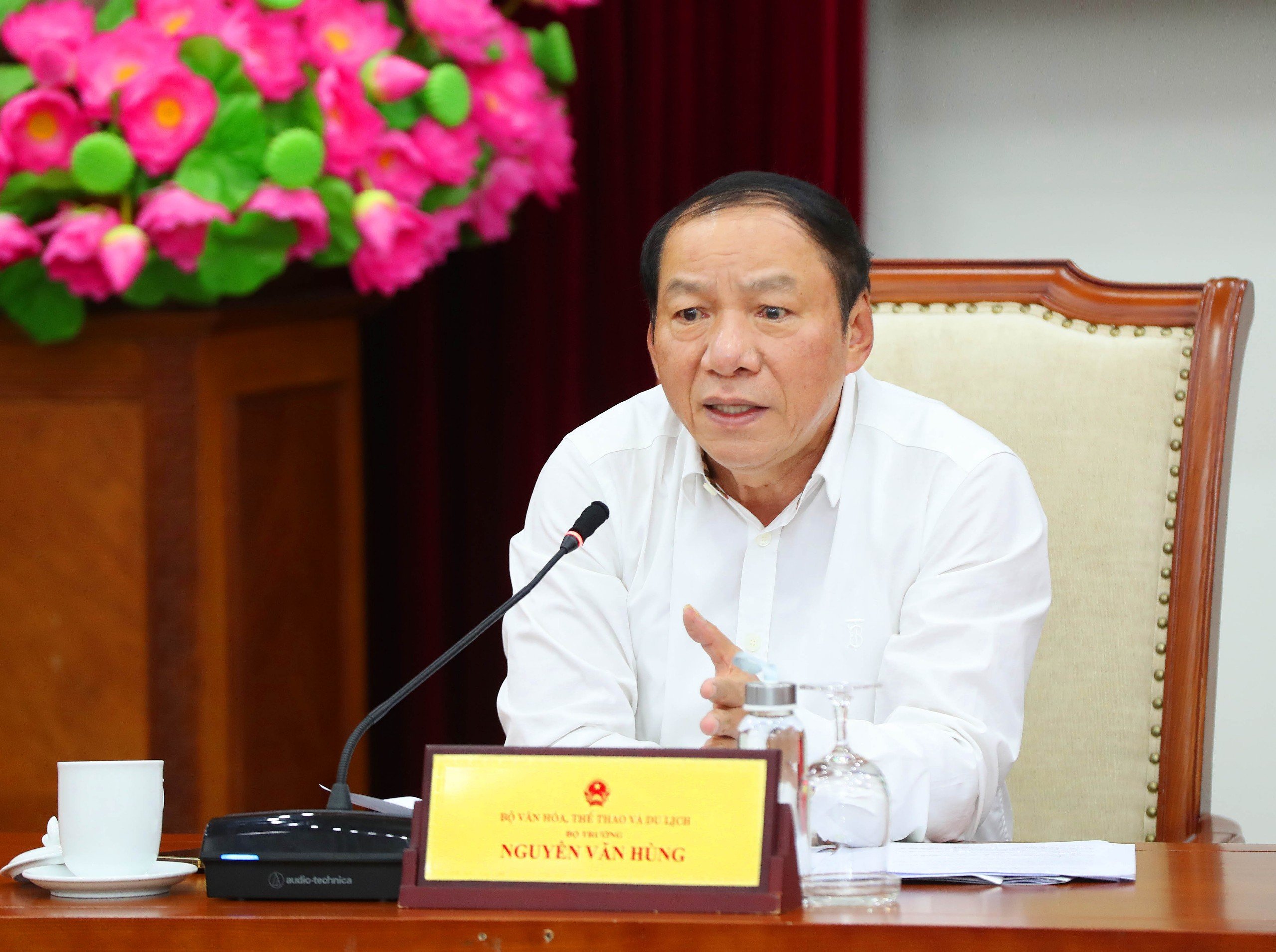 Bộ trưởng Nguyễn Văn Hùng: Đảm bảo các hoạt động kỷ niệm 70 năm Chiến thắng Điện Biên Phủ mang tầm vóc quốc gia - Ảnh 2. Bộ trưởng Nguyễn Văn Hùng: Đảm bảo các hoạt động kỷ niệm 70 năm Chiến thắng Điện Biên Phủ mang tầm vóc quốc gia - Ảnh 2.