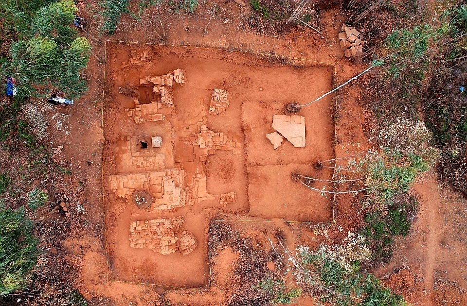 Cấp phép khai quật khảo cổ đợt 2 tại phế tích Đại Hữu - Ảnh 1.