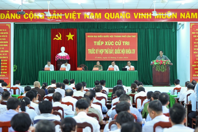 Thủ tướng Phạm Minh Chính tiếp xúc cử tri trước kỳ họp Quốc hội - Ảnh 2.