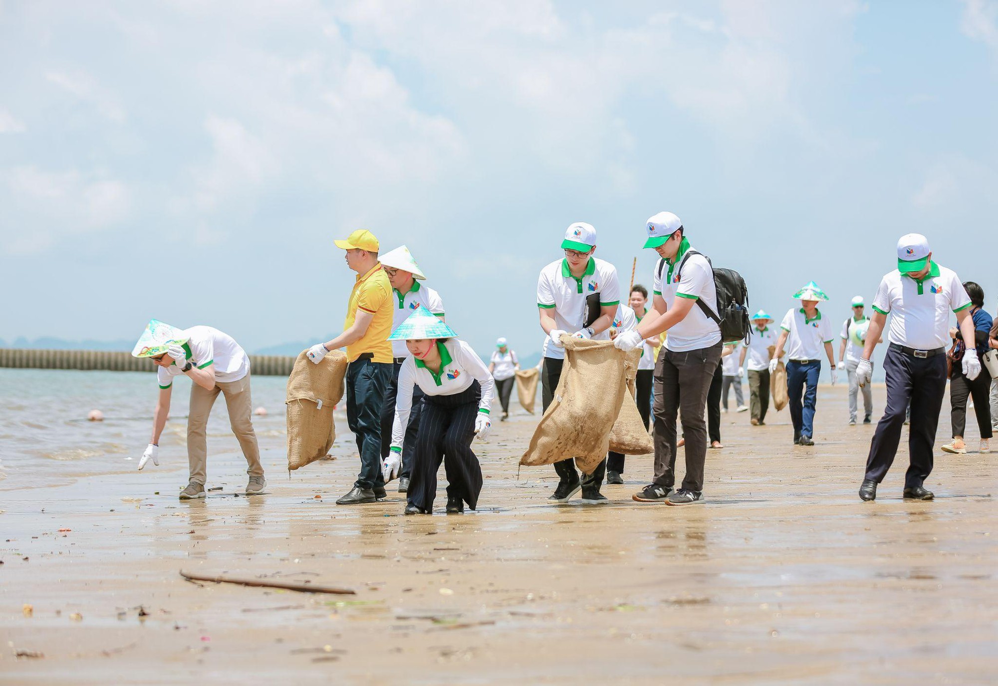 Sun Group đồng hành hưởng ứng Ngày Châu Âu vì một Hạ Long xanh - Ảnh 5.