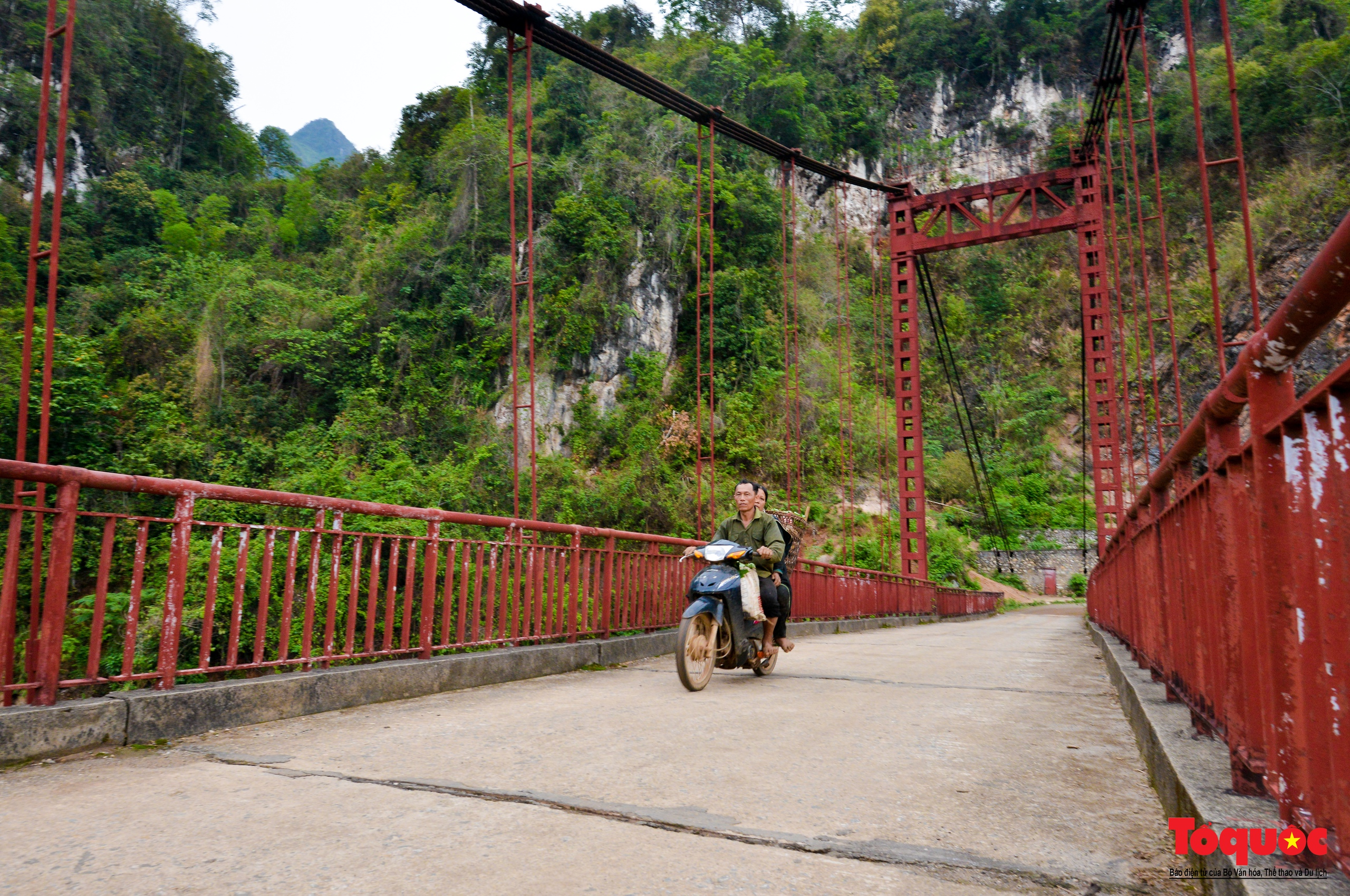 Lên Điện Biên ngắm cầu Pa Phông - Ảnh 11.