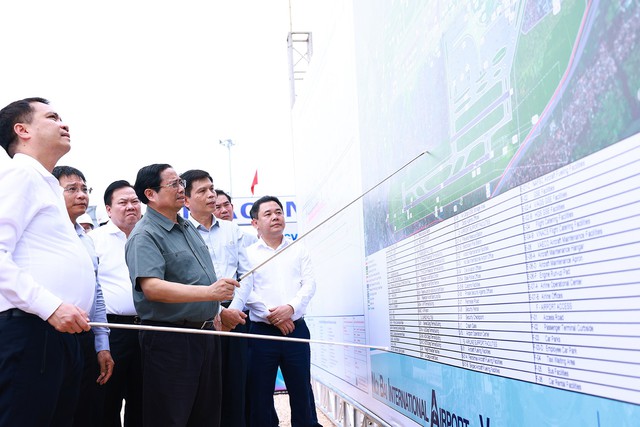 Thủ tướng phát lệnh khởi công mở rộng nhà ga T2 sân bay Nội Bài - Ảnh 2.