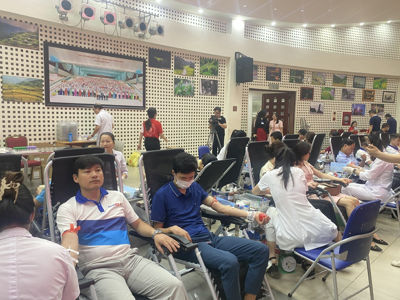 Tưng bừng Ngày hội hiến máu nhân đạo SCTV KV TP. Hà Nội năm 2024 - Ảnh 7.