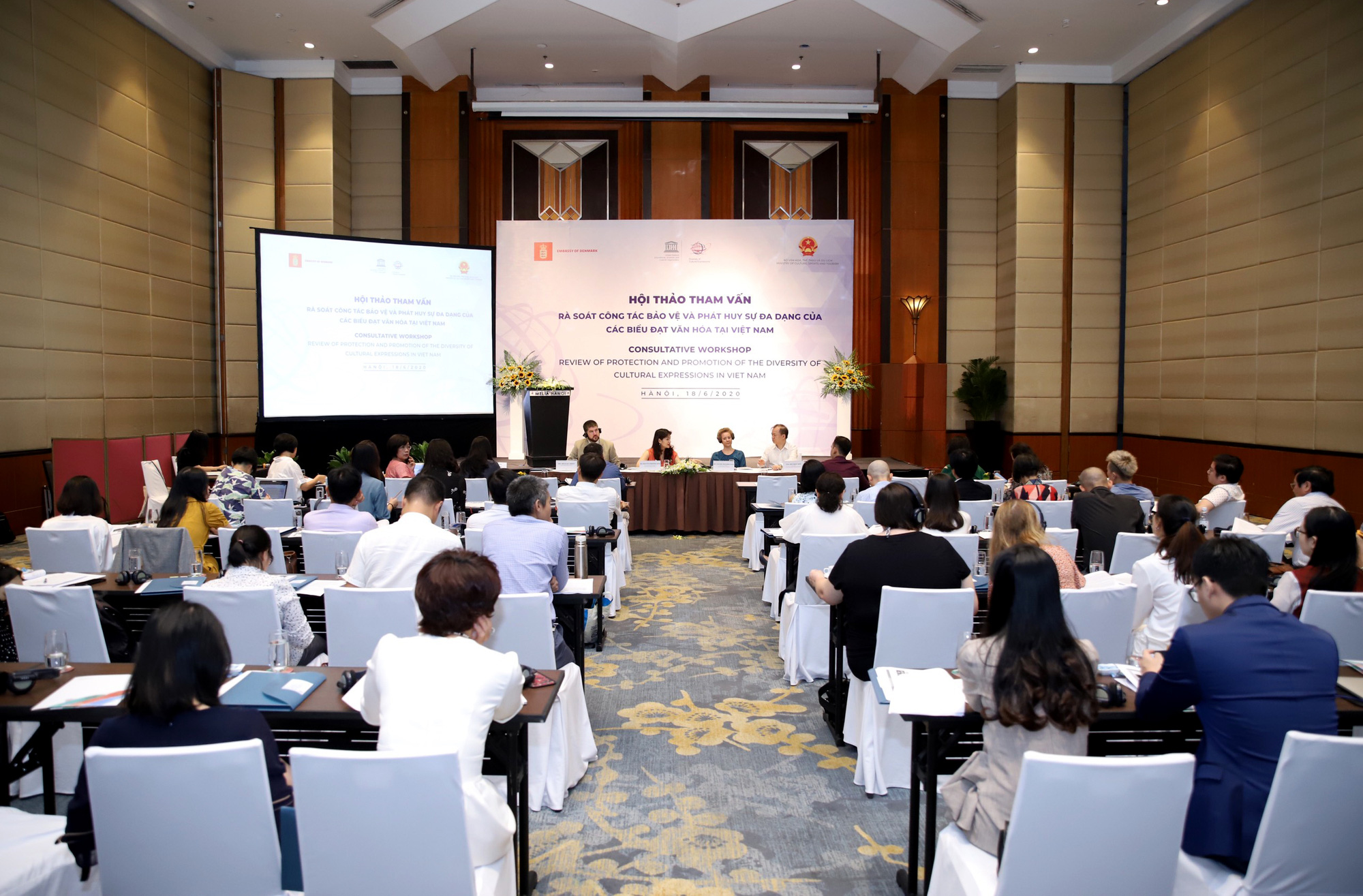 Tổ chức Hội thảo tham vấn các bên liên quan về Báo cáo Quốc gia Việt Nam thực hiện Công ước 2005 của UNESCO giai đoạn 2020-2023 - Ảnh 1.
