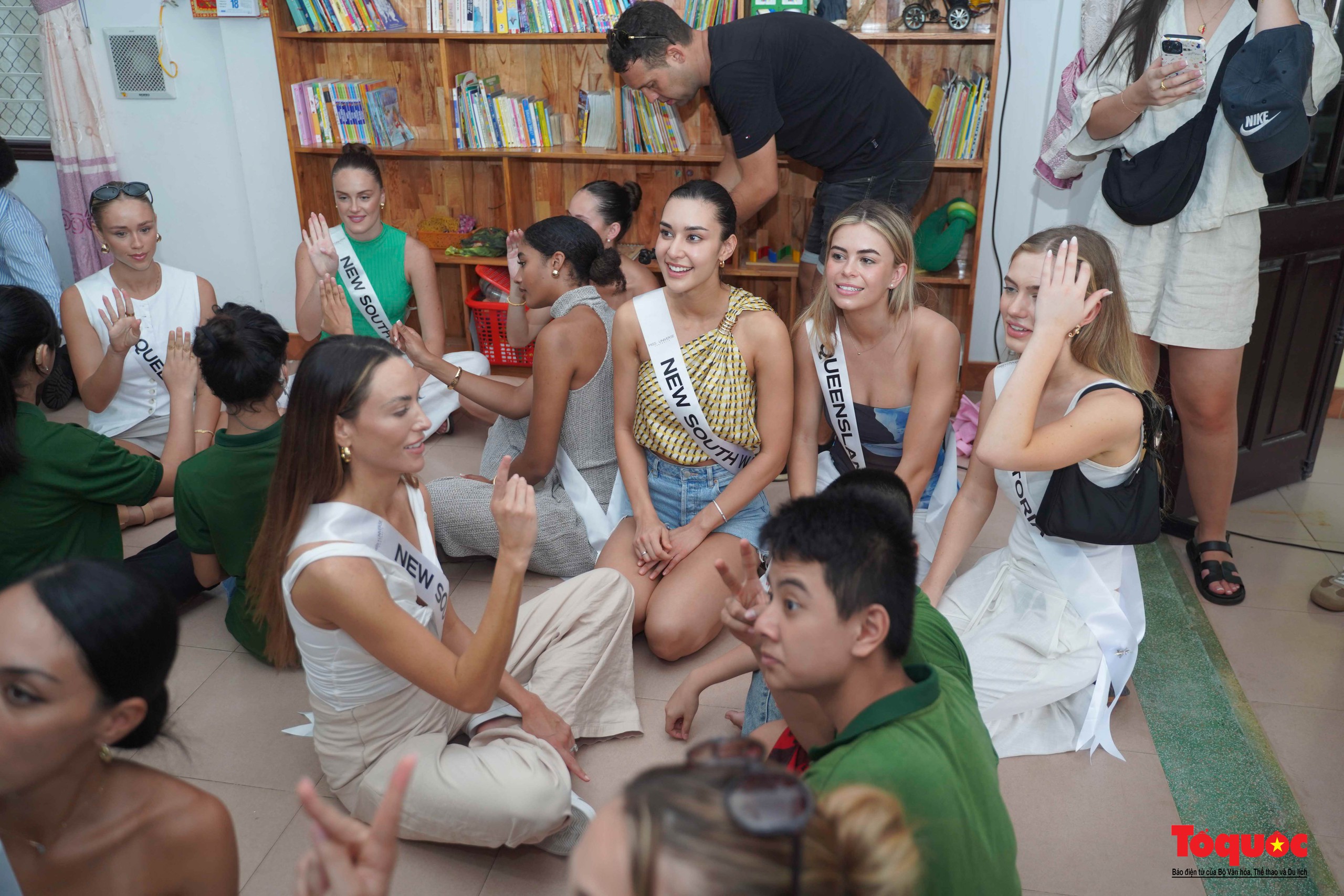 Đoàn thí sinh hoa hậu hoàn vũ Úc trải nghiệm làm gốm, quảng bá du lịch Hội An   - Ảnh 5.