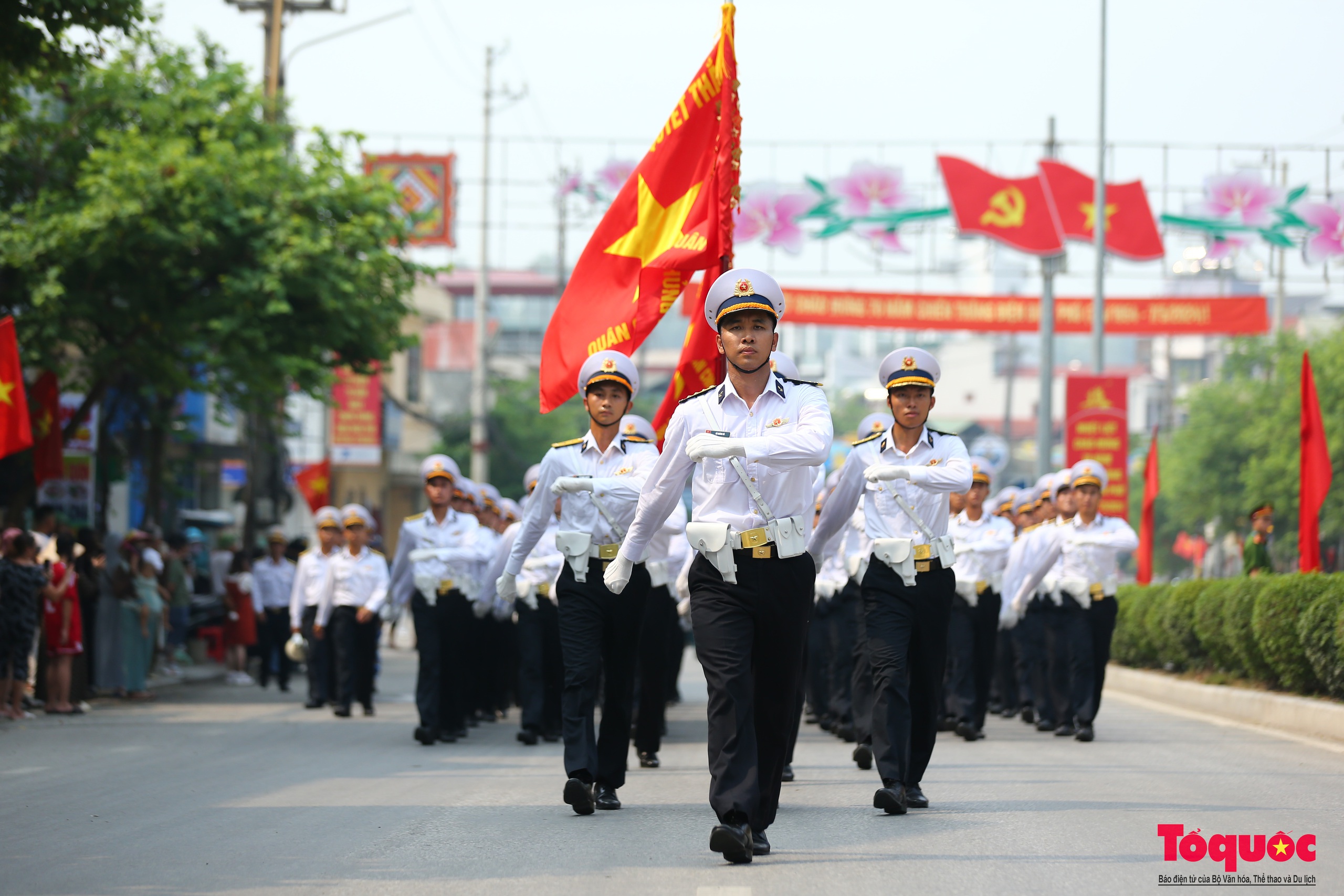 Toàn cảnh sơ duyệt Lễ diễu binh kỷ niệm 70 năm chiến thắng Điện Biên Phủ - Ảnh 19.