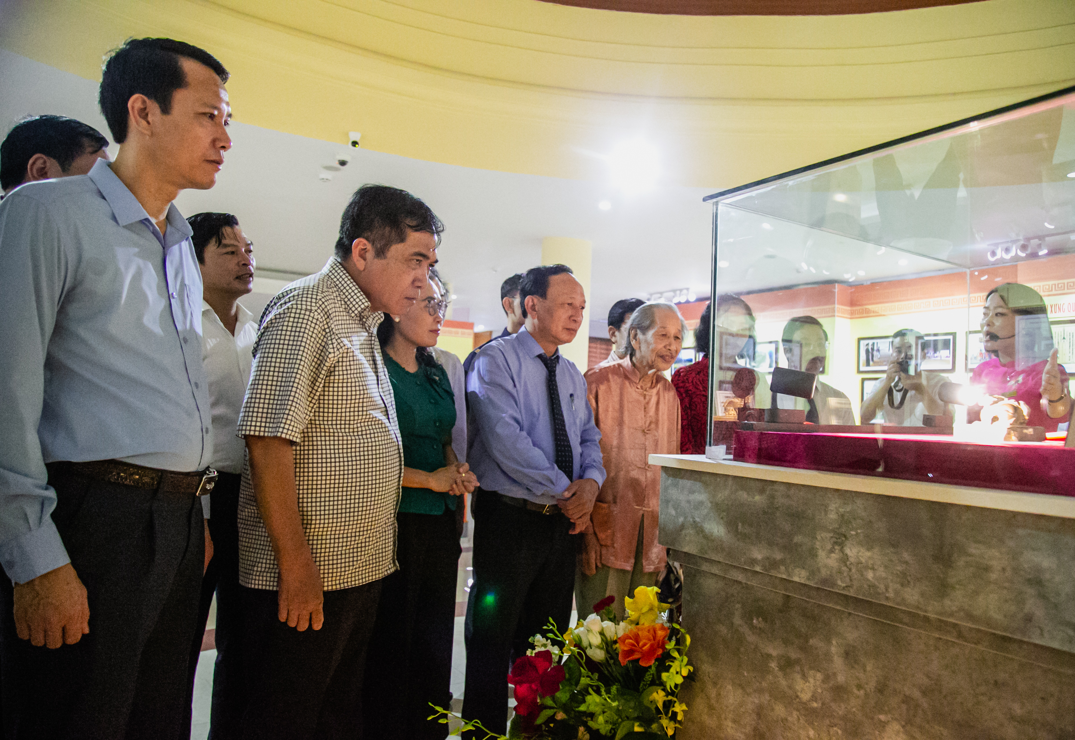 Открытие выставки «Куангбинь 420 лет героизма» - Фото 3. Khai mạc triển lãm