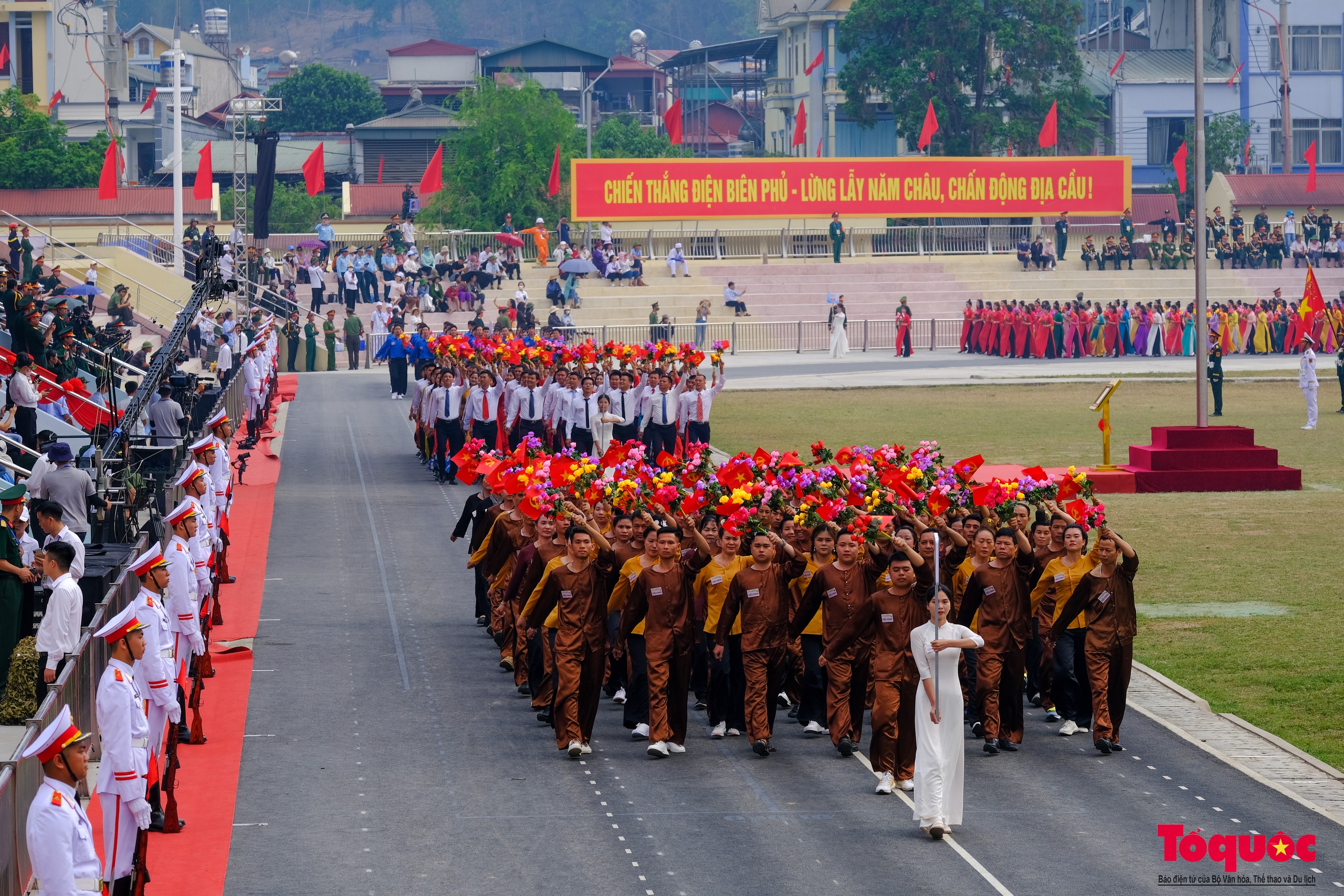 Tổng duyệt Lễ kỷ niệm 70 năm Chiến thắng Điện Biên Phủ - Ảnh 13.