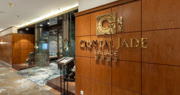Crystal Jade Palace có gì khác biệt với &quot;người anh em cùng gia tộc&quot; - Crystal Jade Hongkong Kitchen? - Ảnh 1.