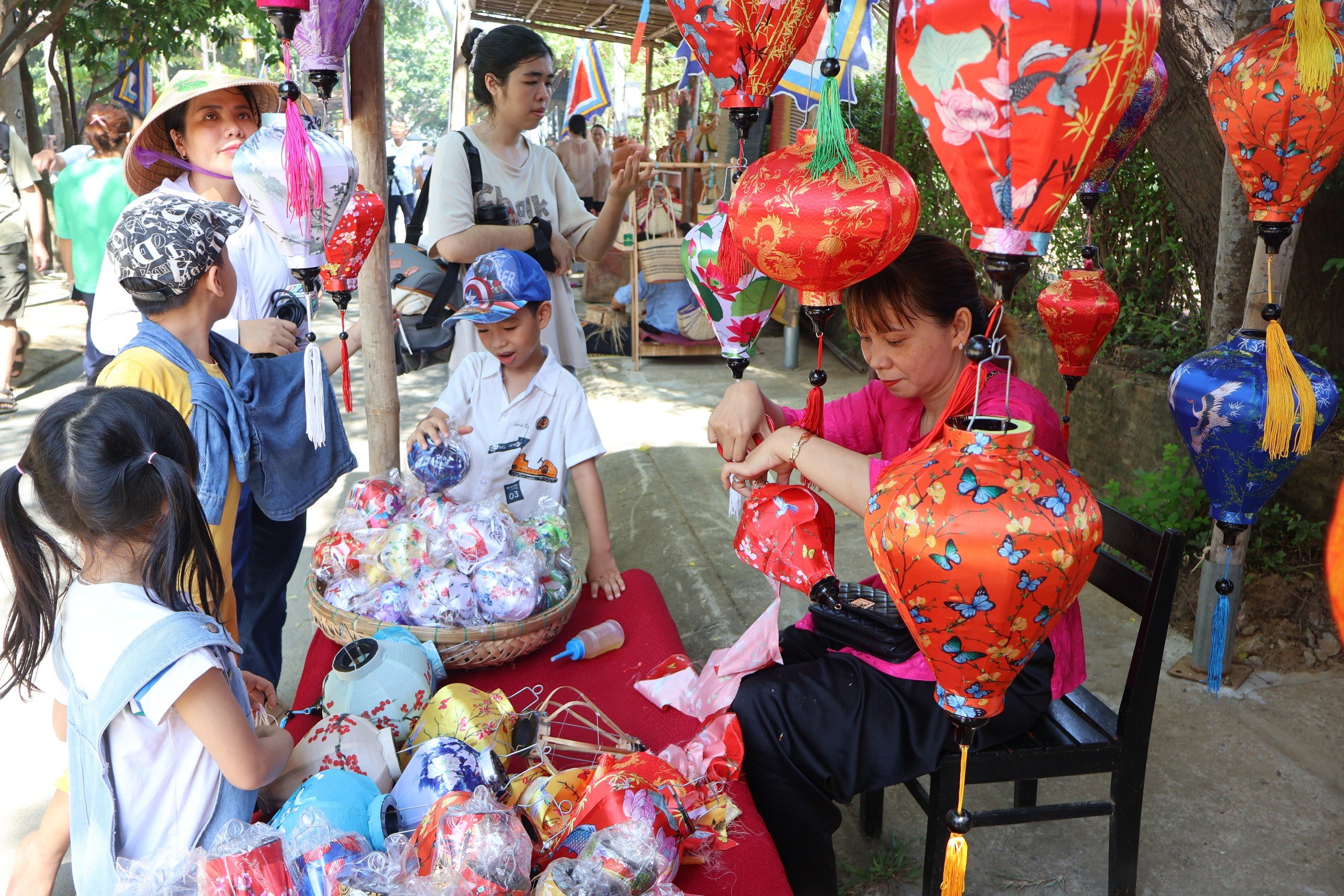 Opening of the third Khai mạc sự kiện “Nét hoa Nghề Hội An