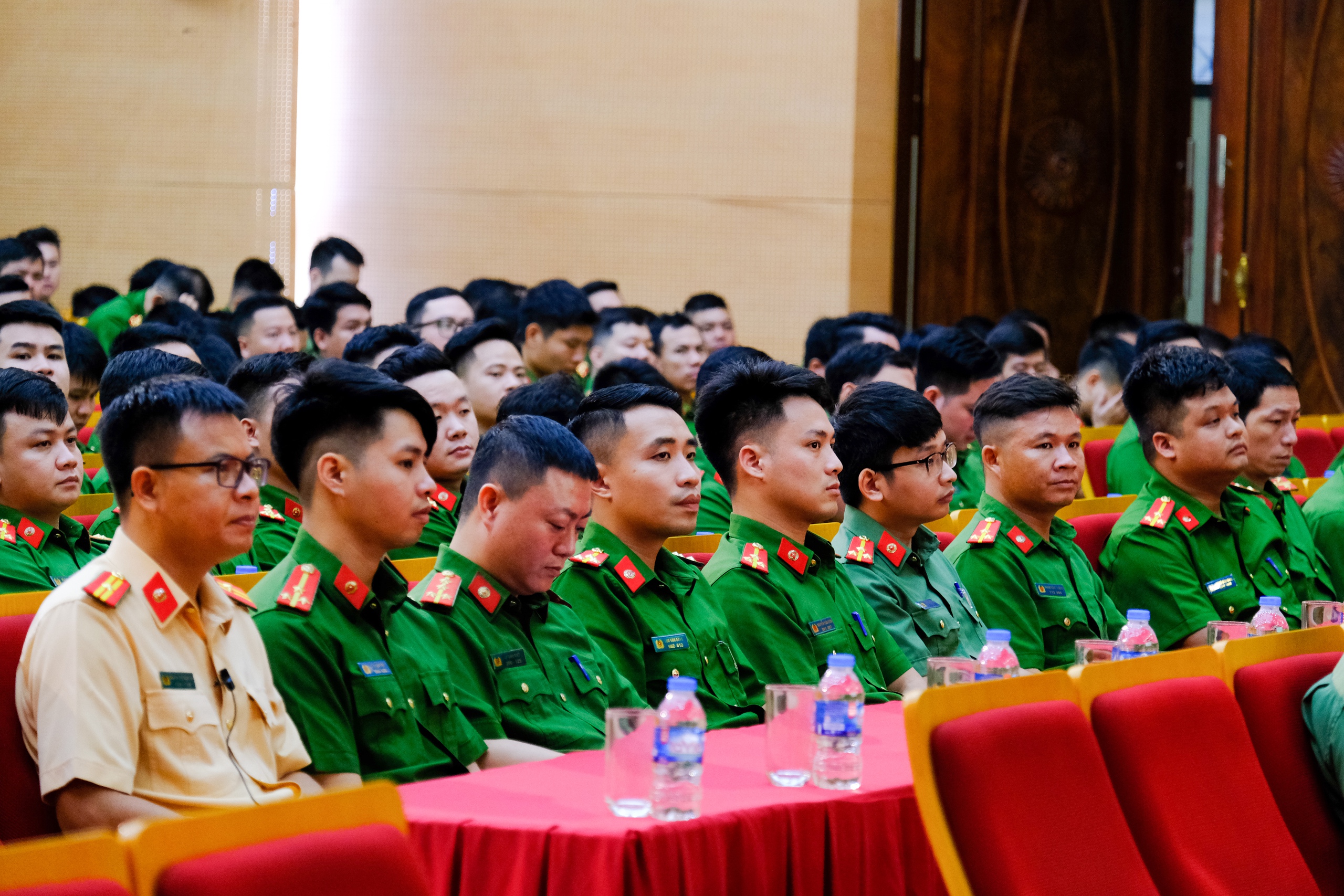 Công an Thủ đô xuất quân đội hình thanh niên tình nguyện Hè 2024 - Ảnh 4.