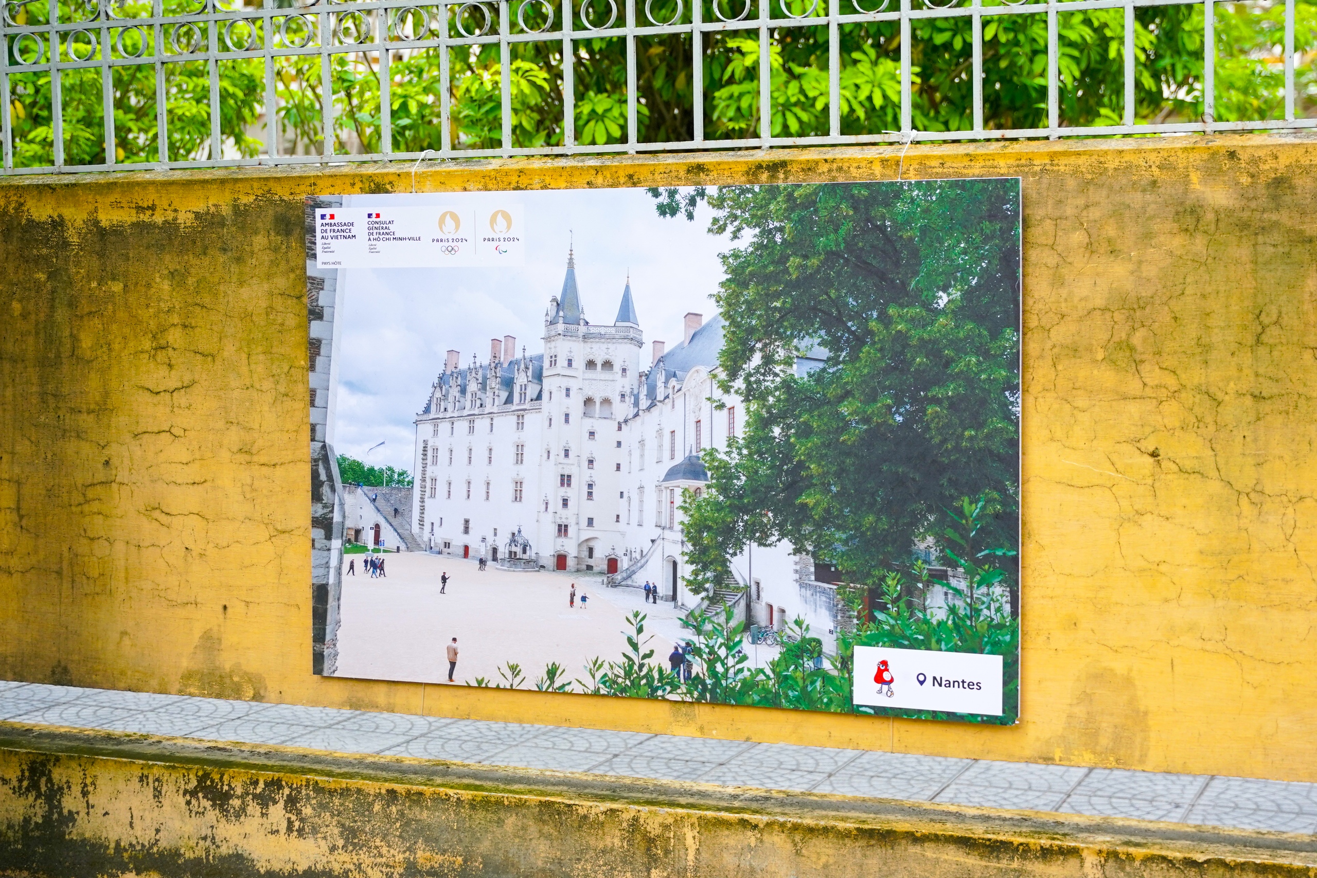 Temukan Prancis melalui pameran foto  Khám phá nước Pháp qua triển lãm ảnh