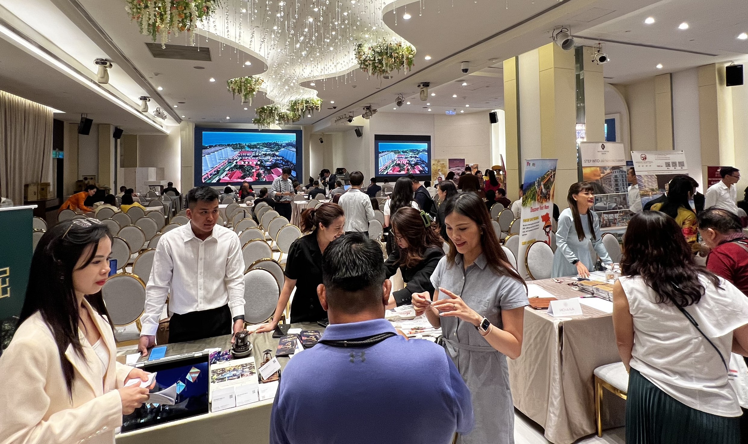 ណែនាំអំពីទេសចរណ៍ Thua Thien Hue - Da Nang - Quang Nam នៅតៃវ៉ាន់ (ចិន) - រូបថត ២. Giới thiệu du lịch Thừa Thiên Huế - Đà Nẵng - Quảng Nam tại Đài Loan (Trung Quốc) - Ảnh 2.