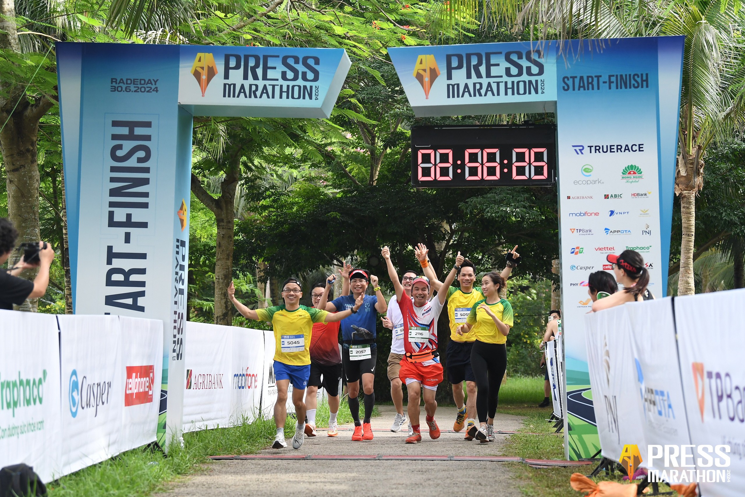 500 nhà báo, phóng viên tham gia giải chạy Press Marathon 2024 - Ảnh 14.